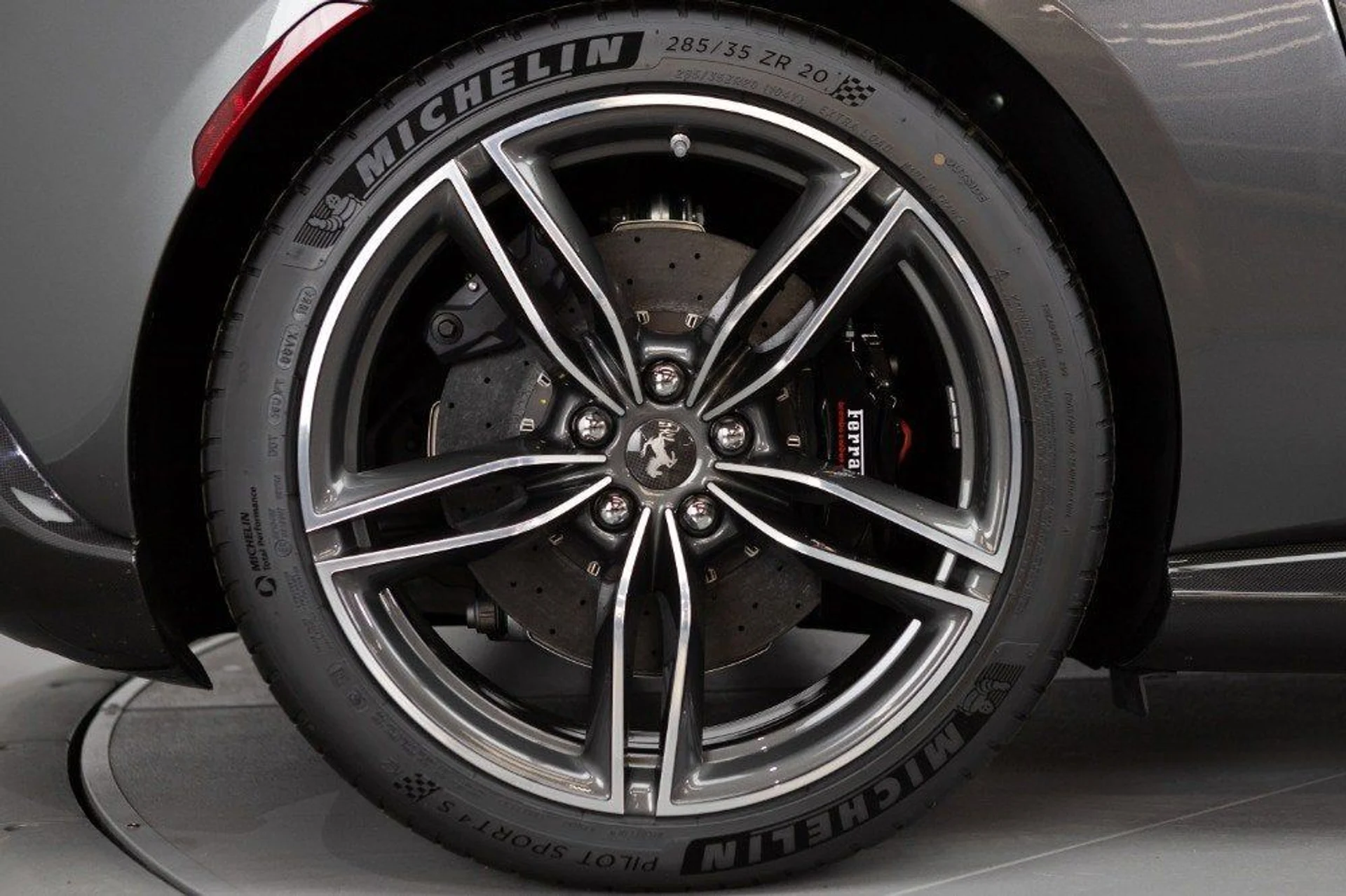 mph022_2990143926_e9f76b67d14e49518029c228224c5597_f43c4a111f