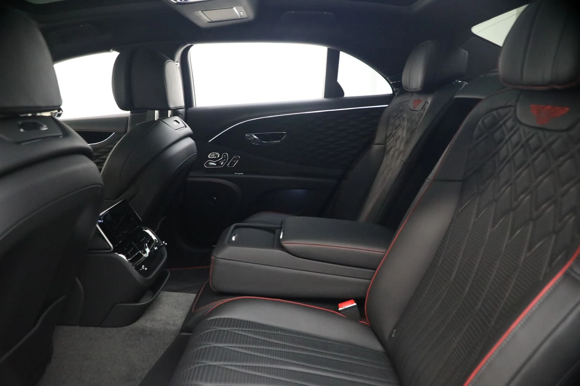 mph022_2992897995_Used_2022_Bentley_Flying_Spur_Hybrid_1788639353_e648cccfd3