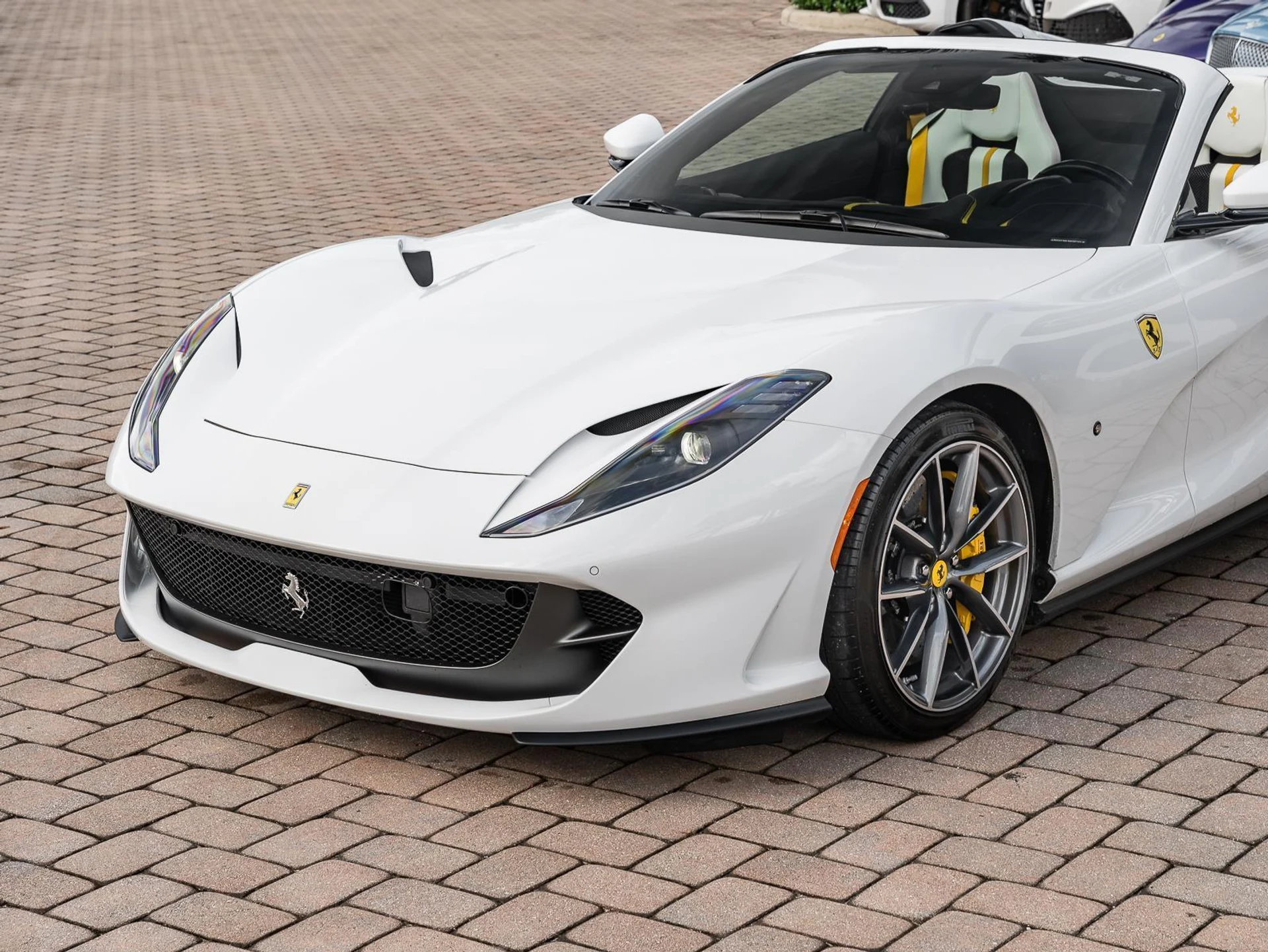 mph022_3000513269_Used_2021_Ferrari_812_GTS_1779998613_6ae9f3da0f