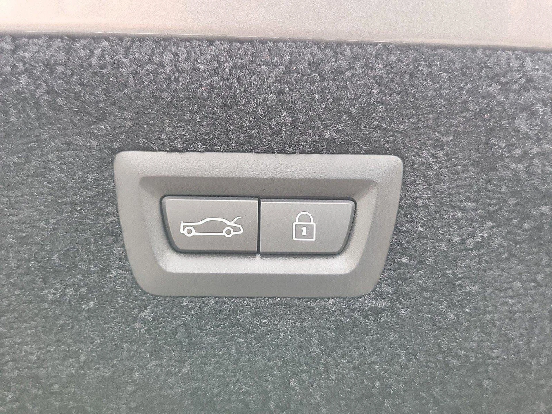 mph022_3002532356_0f49b103e116349f0fa4a9f20f355949x_c2828b1425