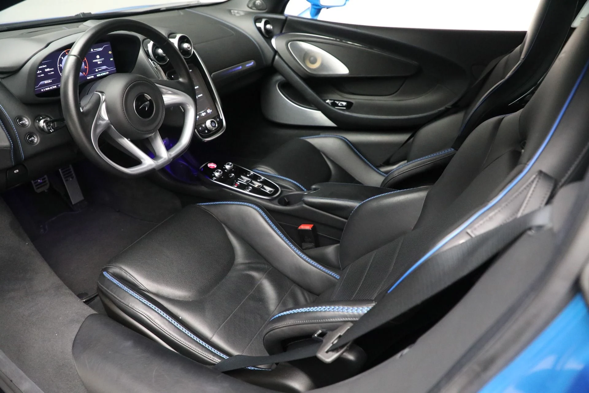mph022_3005973161_Used_2021_Mc_Laren_GT_Luxe_35e18a9053