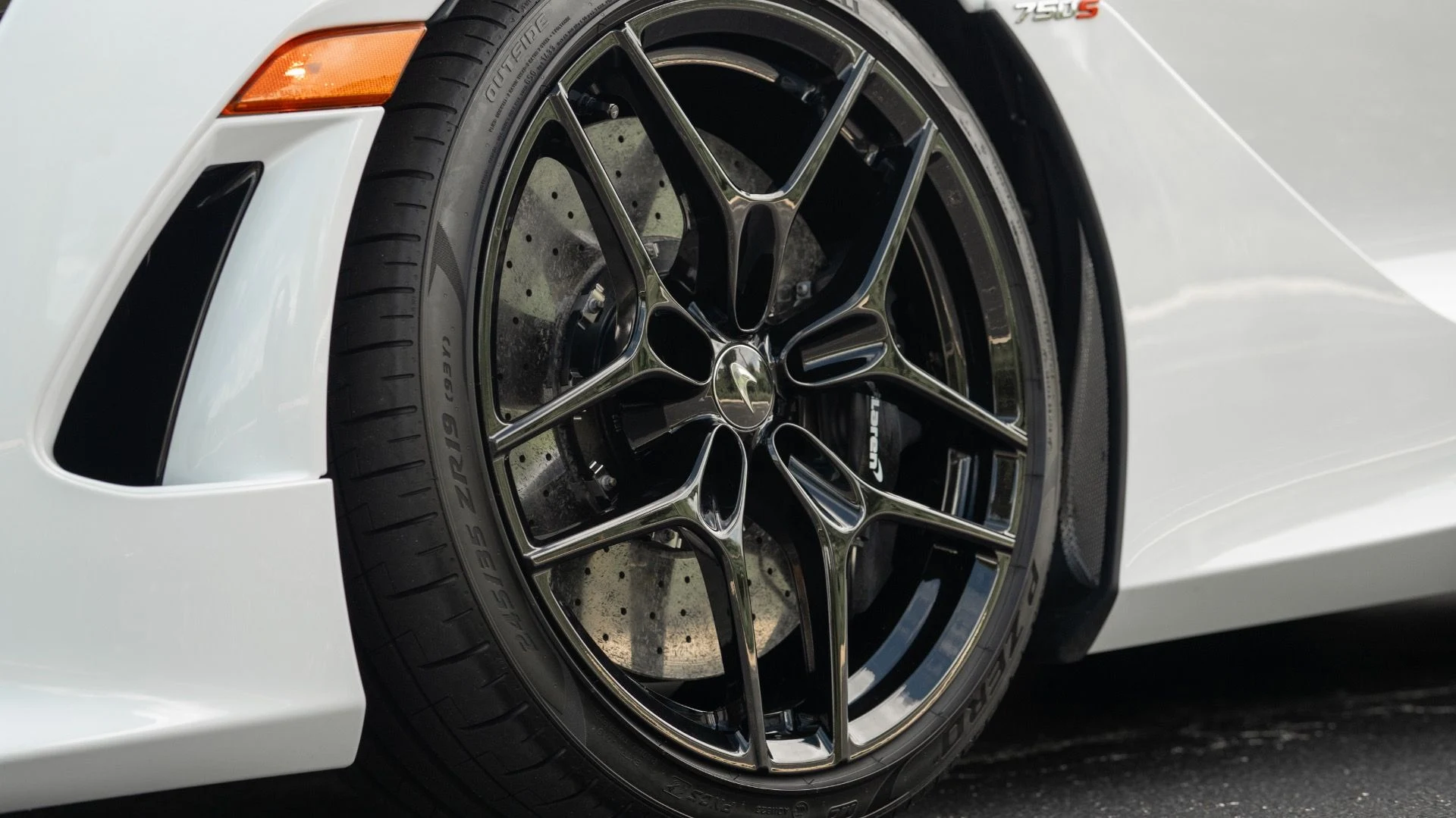 mph022_3007012797_Used_2024_Mc_Laren_750_S_Spider_1753306144_8b2c265876