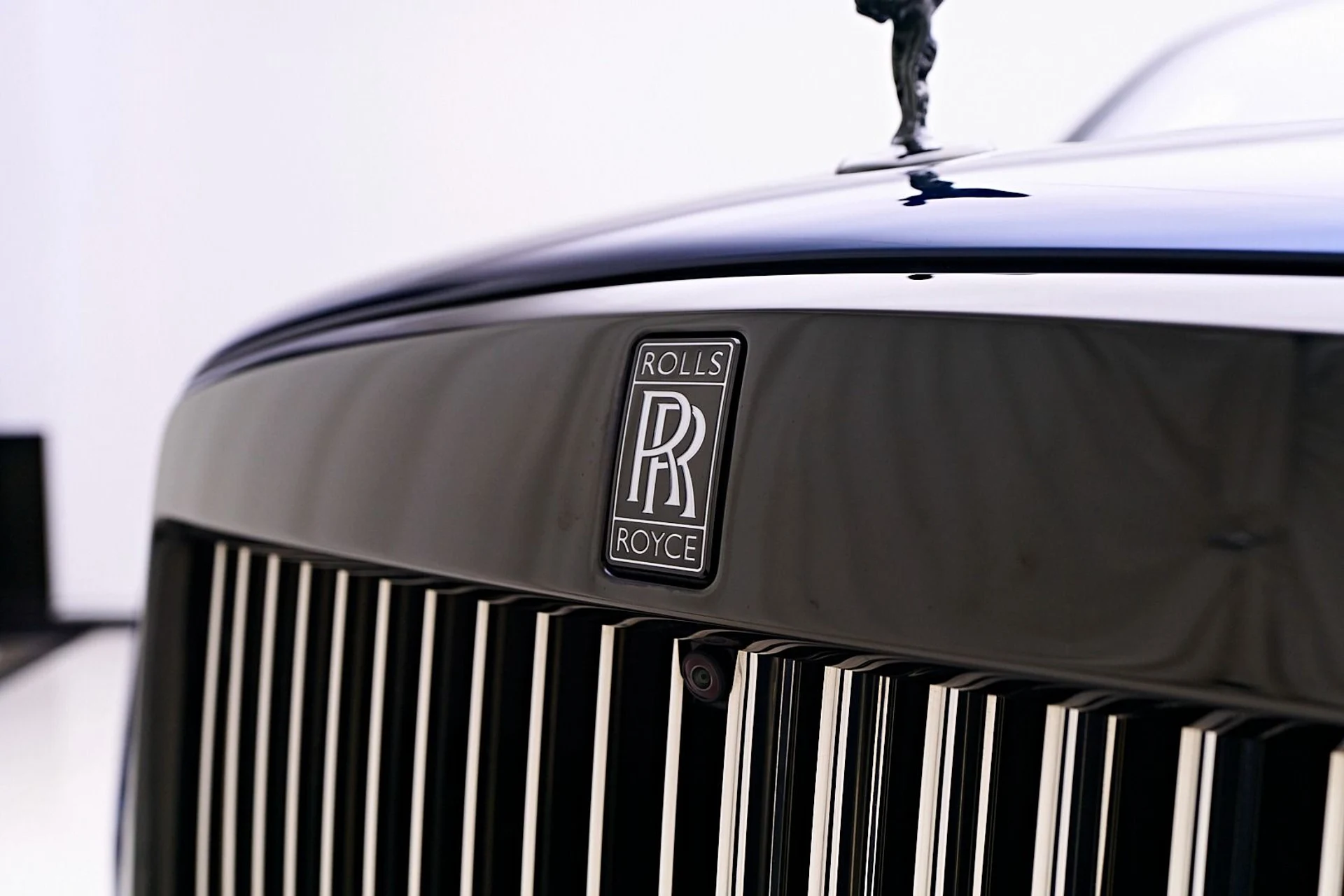mph022_3007609939_Used_2023_Rolls_Royce_Cullinan_Black_Badge_1745029260_b18cda20ba