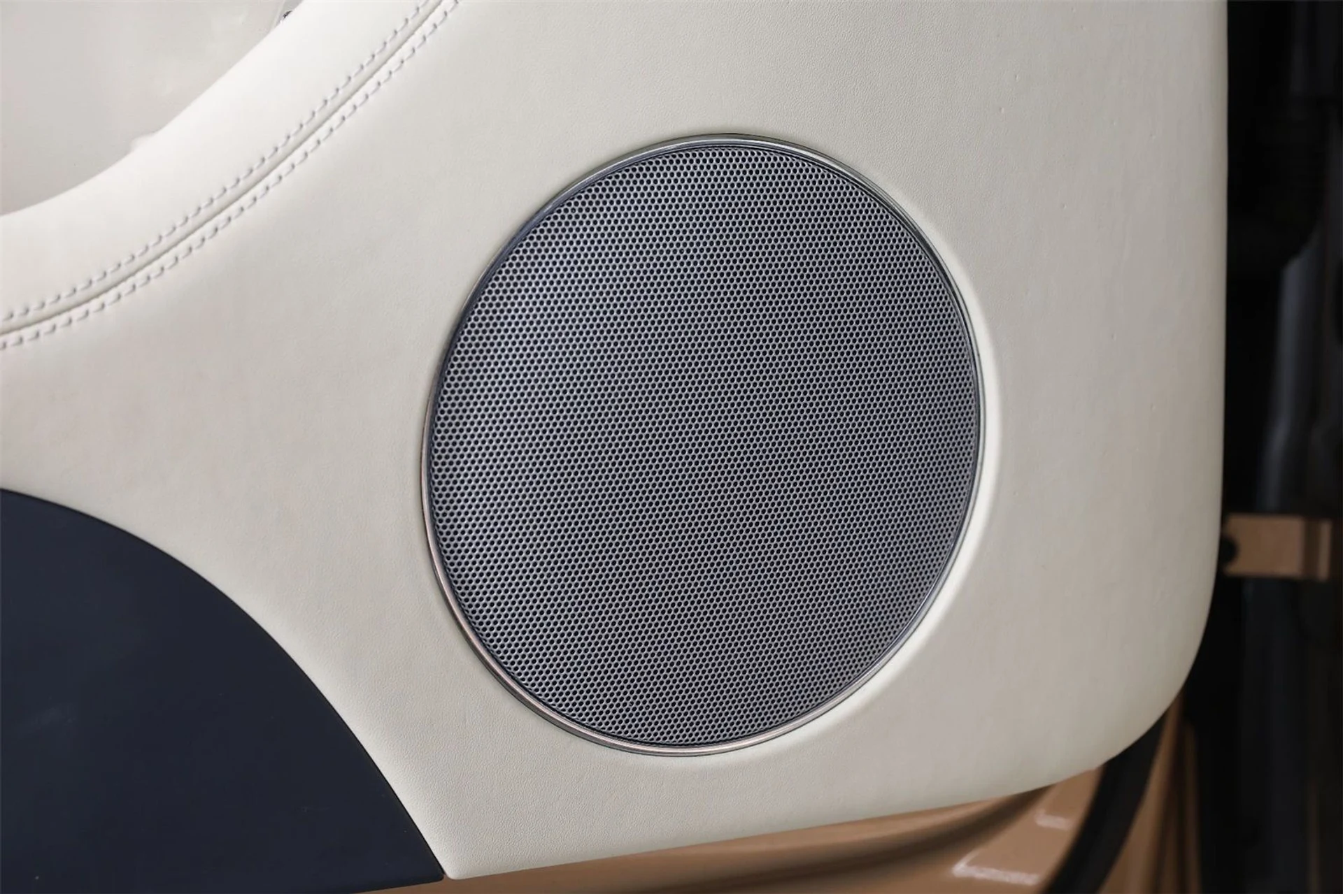 mph022_3010318541_918690b84f492701500084216f1c5252_b97206bba8