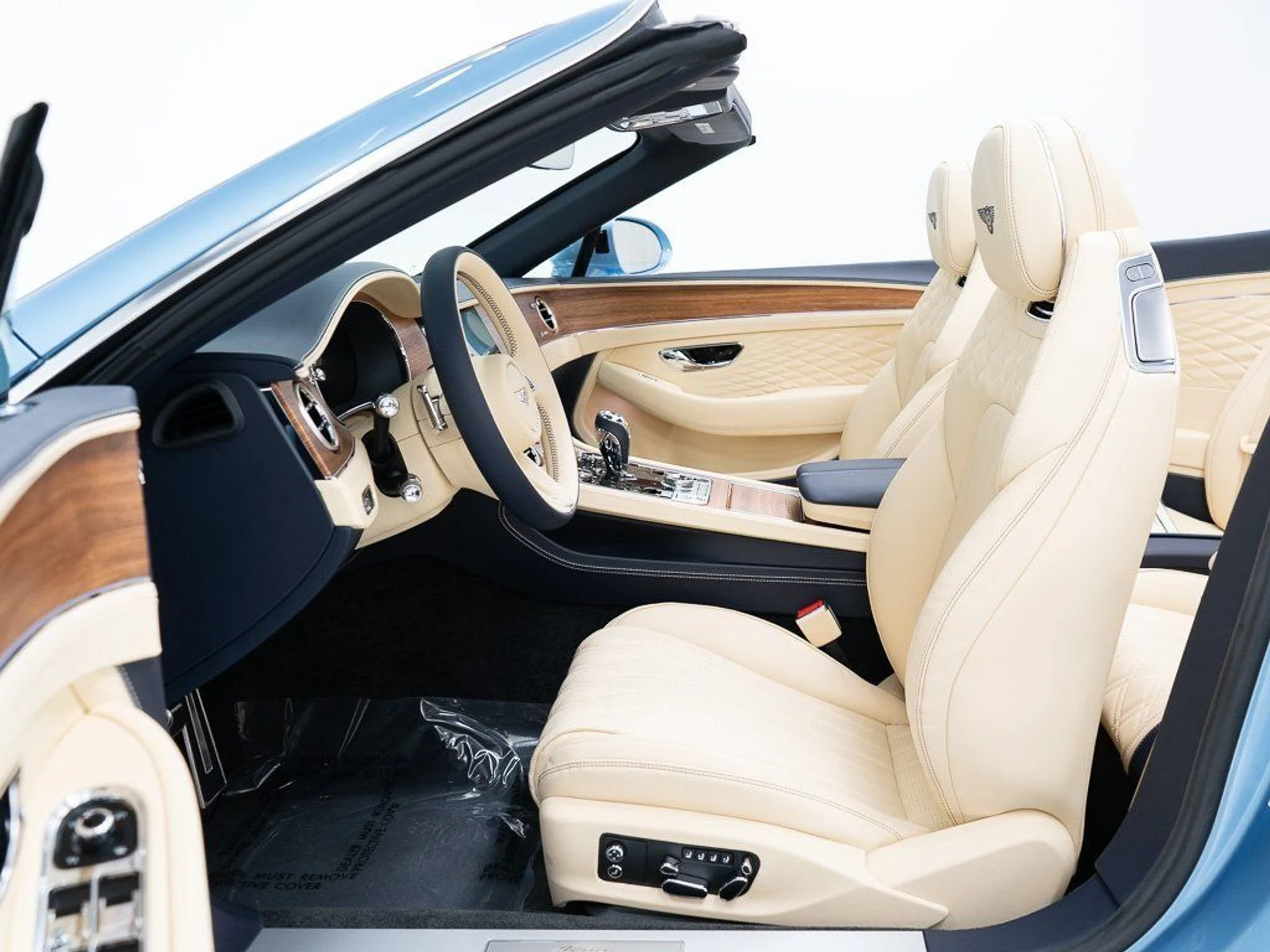 mph022_301349451_bef9a01882dbacf011f49c3da2e010e6_4782325872