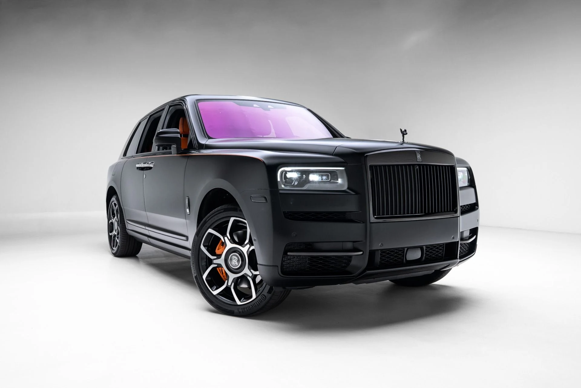 mph022_3013798239_Used_2023_Rolls_Royce_Black_Badge_Cullinan_1775515525_2df535bbcd