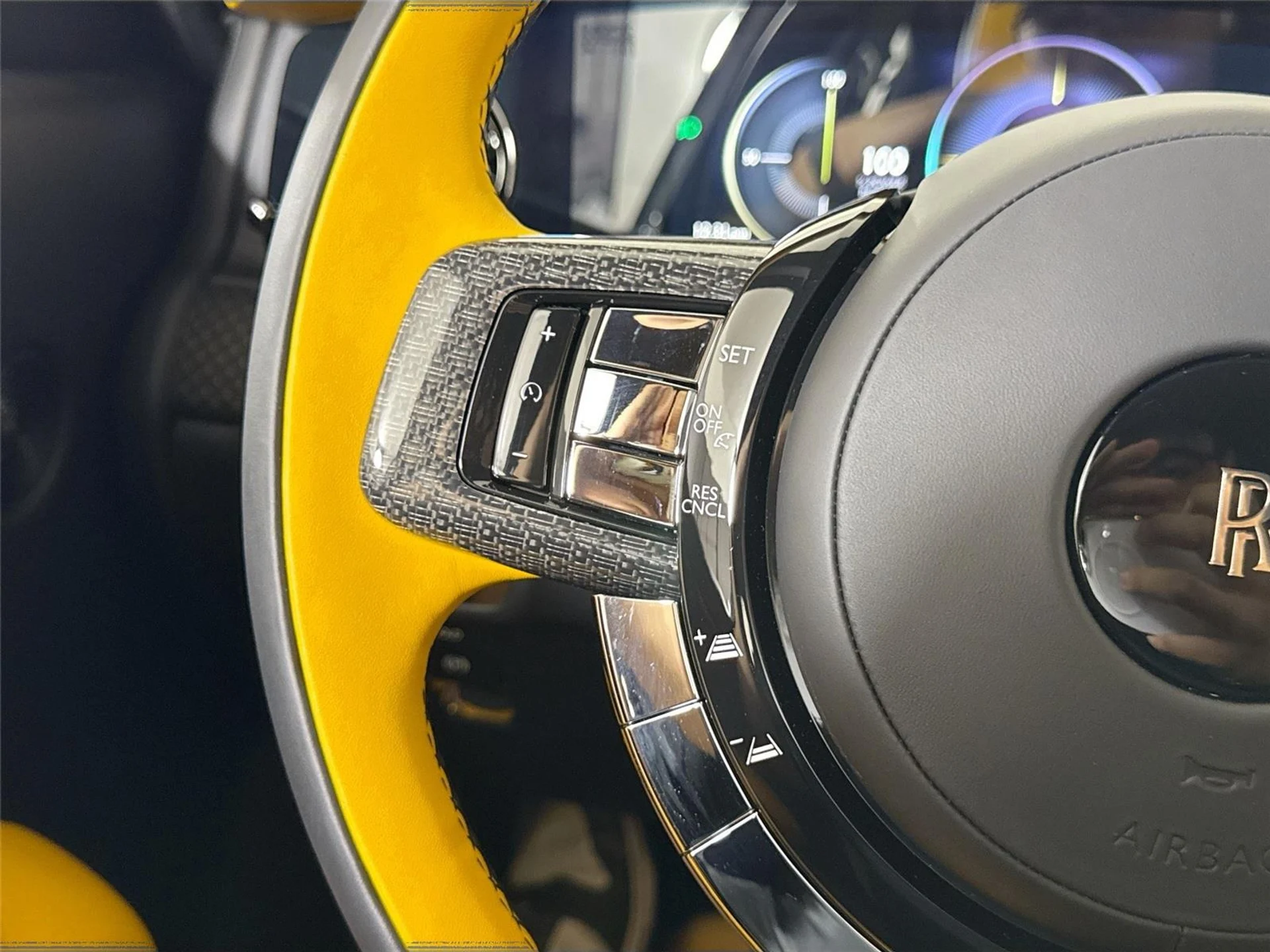 mph022_3018824703_81e2a9ce4eed9657771f5bbc1b7b1913_b5241edd94