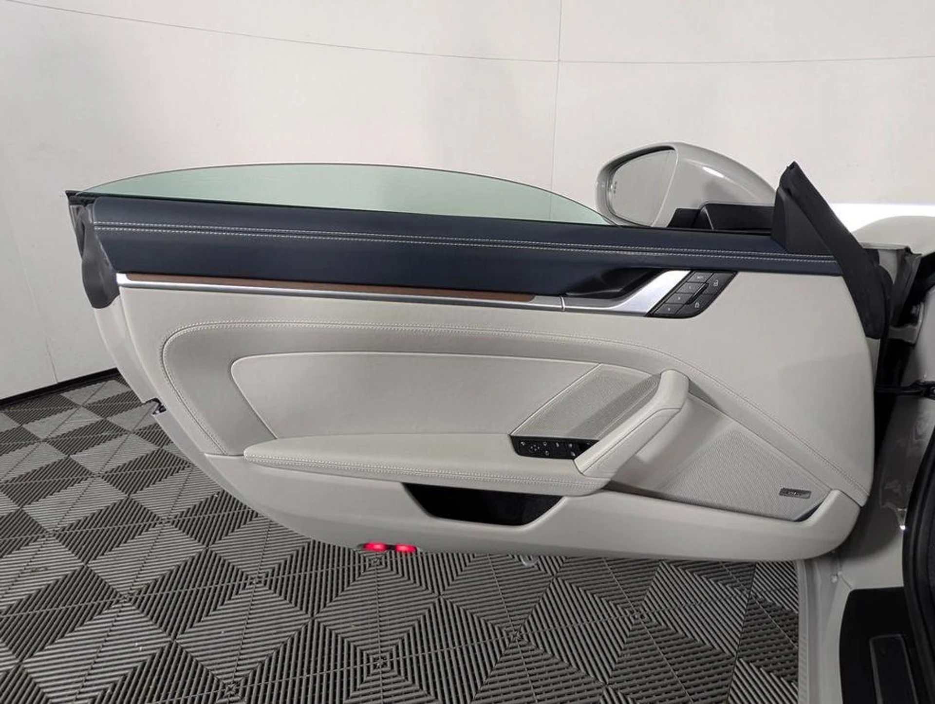 mph022_3019193871_3_MZ_Fsg_Iq_YP_2_CQ_Lgl_P4x_N5wg_Jpe_Y_719db3e2e4