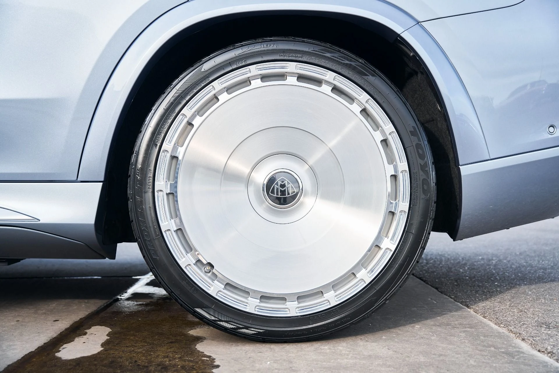 mph022_3021416034_Used_2026_Mercedes_Benz_GLS_Maybach_GLS_600_1769136307_1a2f0dfad0