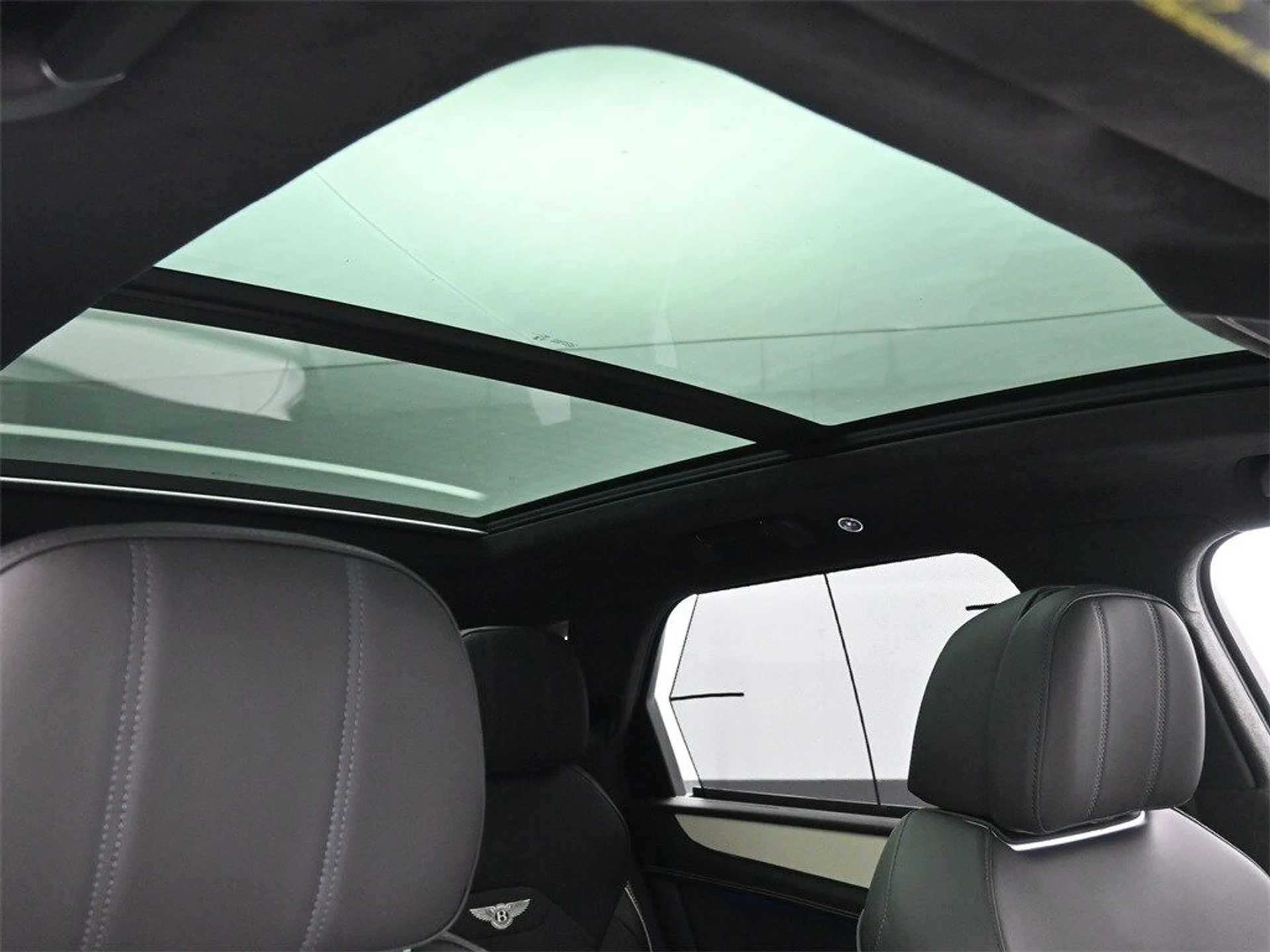 mph022_3027397530_228bc9f7bcc246a8282a166911455287x_8894bc6e56