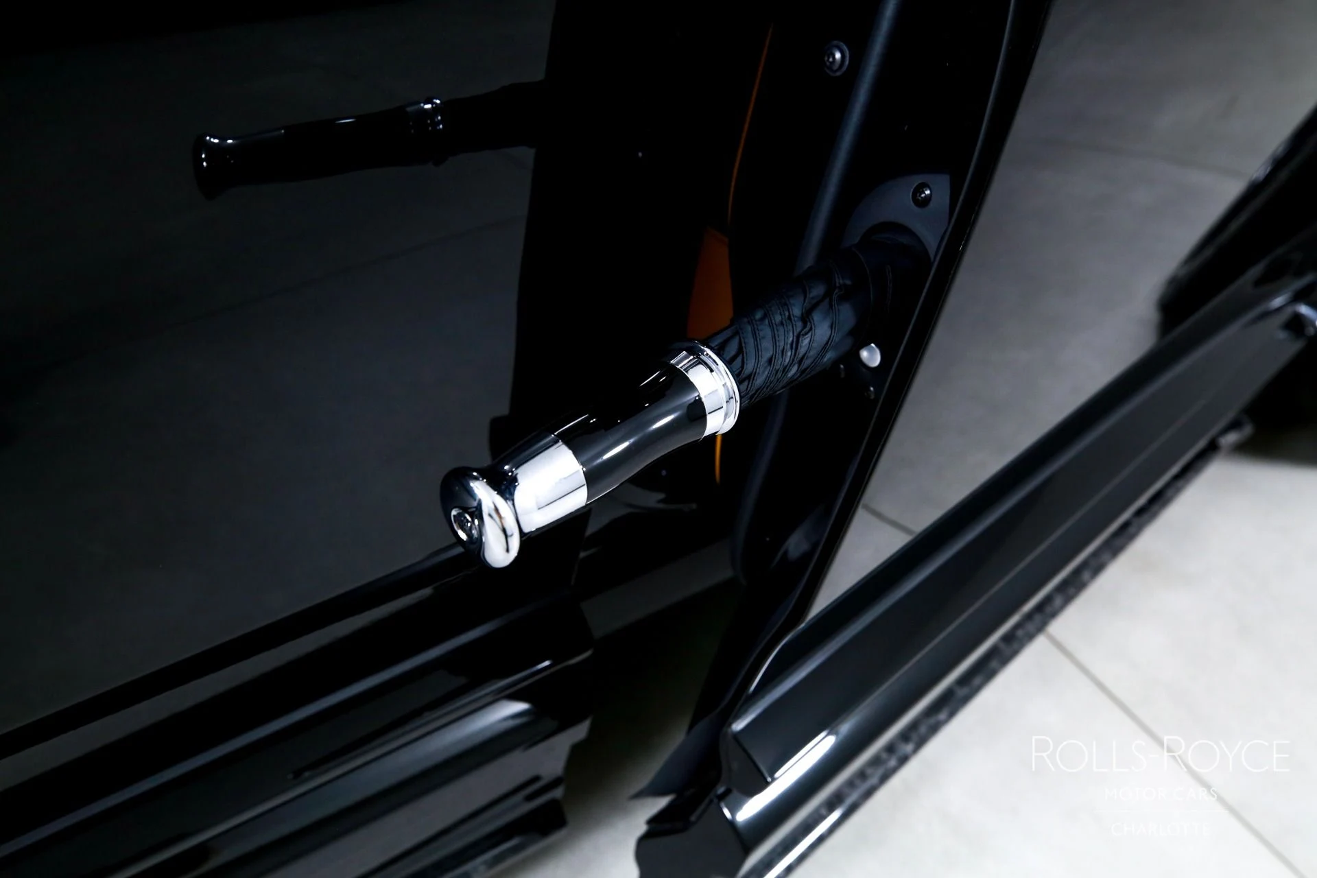 mph022_3041840009_Used_2024_Rolls_Royce_Cullinan_1764777967_1f409ca5f9