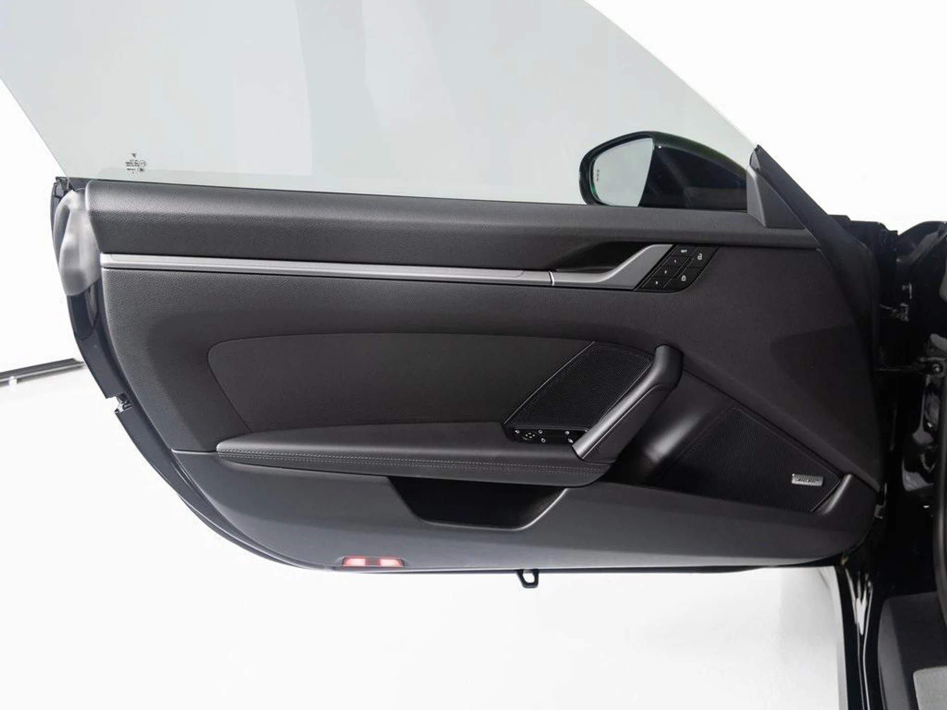 mph022_305056947_0njmd_Tk911_PYU_Sbaw_G_Ks3_Y_Mc4_6e5e97bb8e