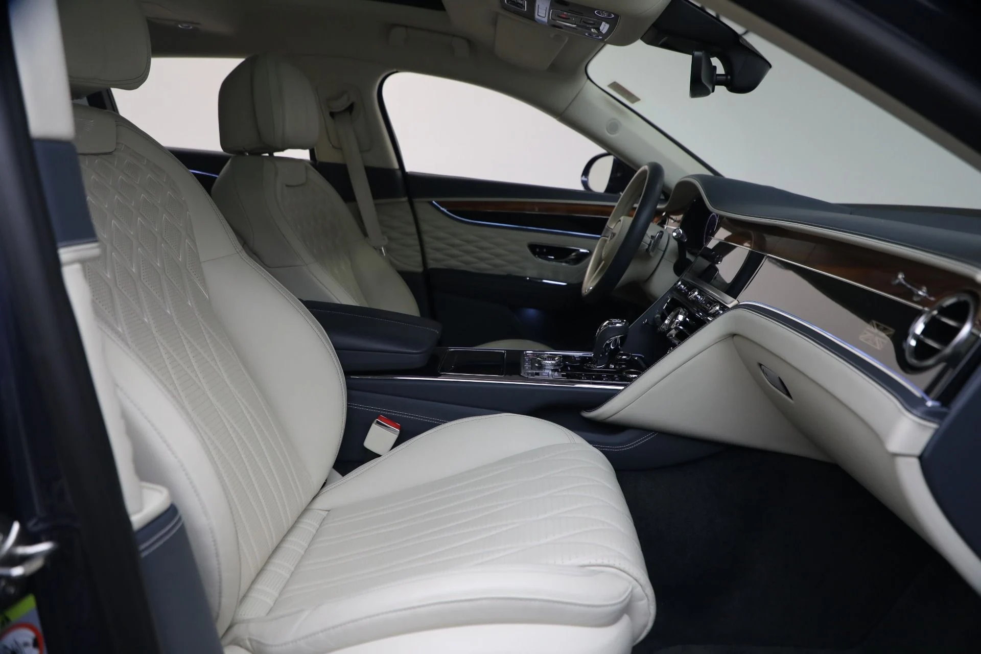 mph022_3061567835_Used_2020_Bentley_Flying_Spur_W12_1770077960_e736b60884