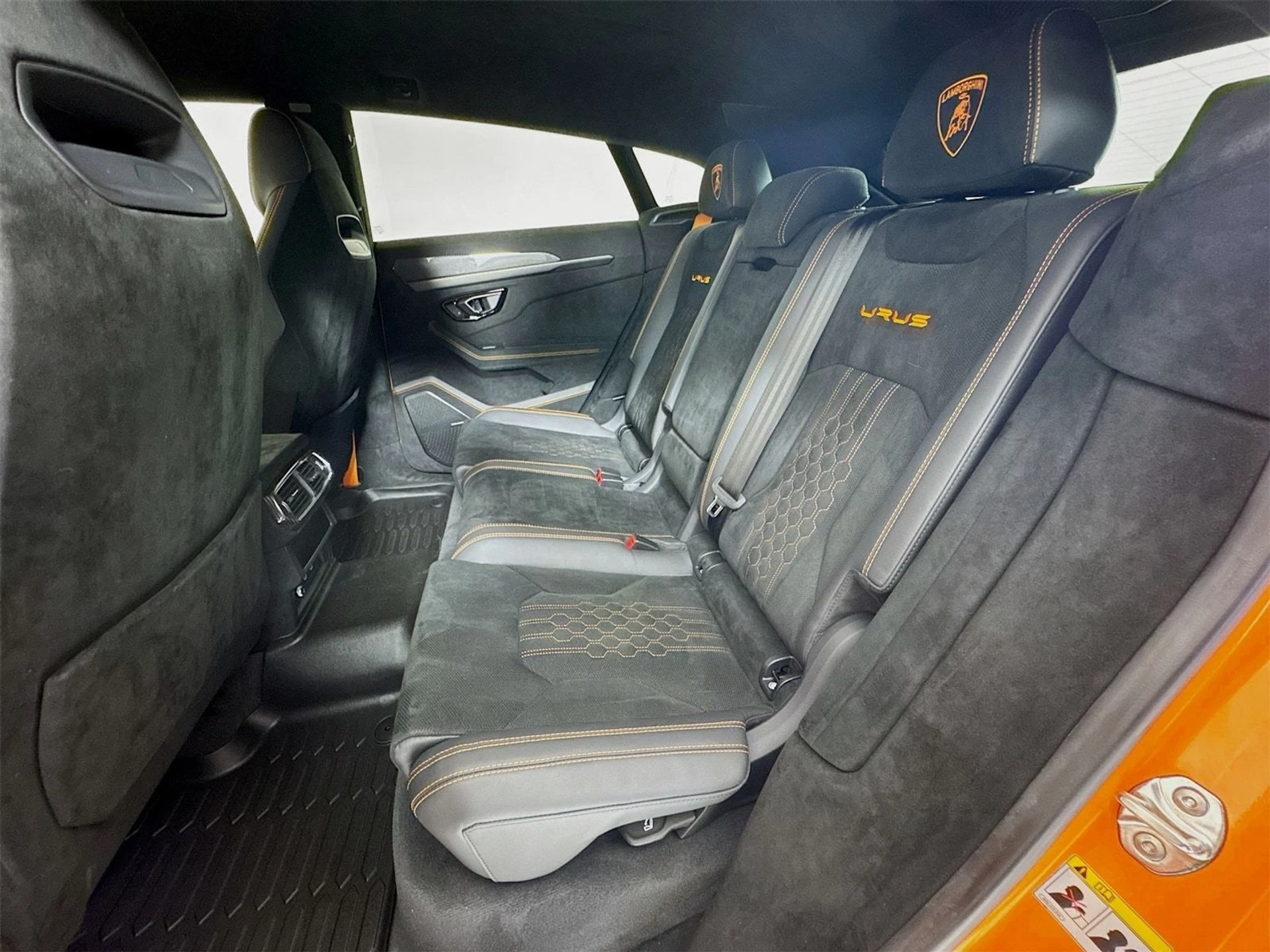 mph022_3062232499_0d2431cb4f3032363b7b8a742dca903ax_df864bd226