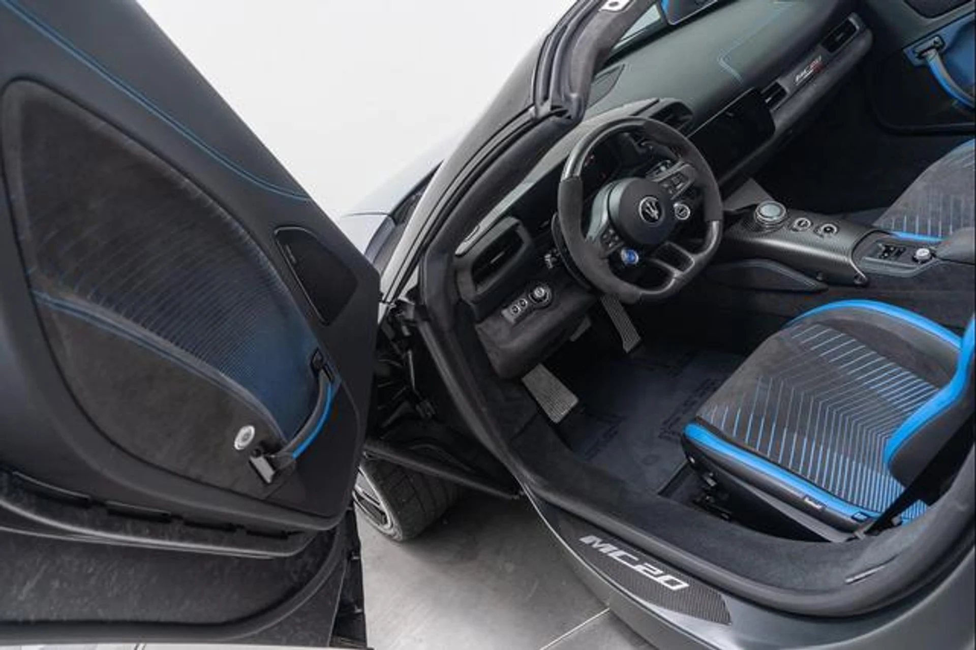 mph022_3063517359_DRT_Hnkjj2_P4l_H7_TP_9w_Af_3_Hd_LTI_758b6fa36f