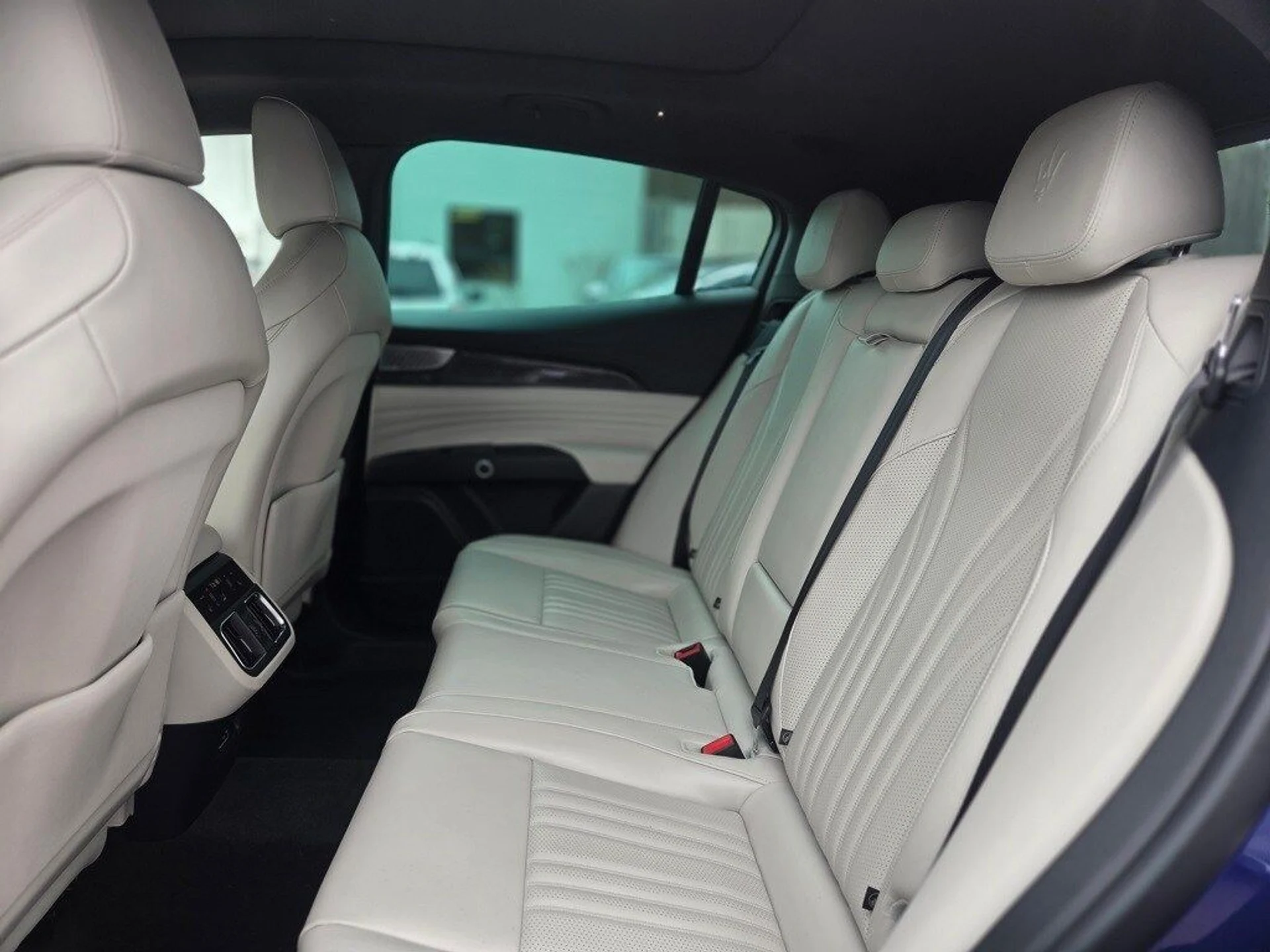 mph022_3068245917_7dcb95691fc1f4b51c15300ce360a3fax_ff2b6f0338