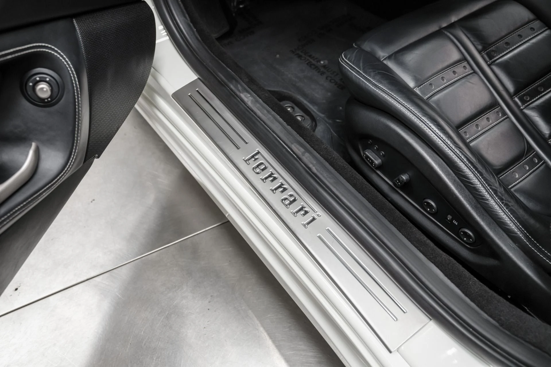 mph022_3074080505_Used_2014_Ferrari_California_1762200649_5f553cae78