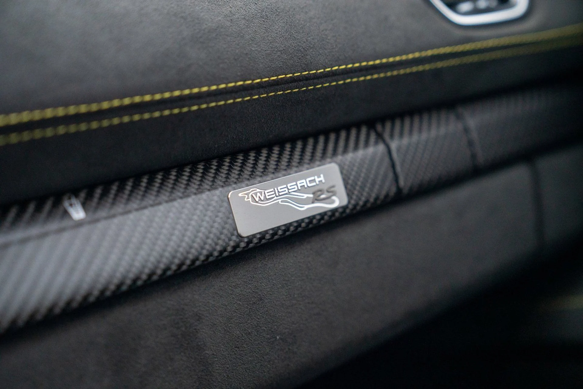 mph022_3079238874_5cc6610fcfa1f5b8a60cca3102fb7b8ax_9754c768a5