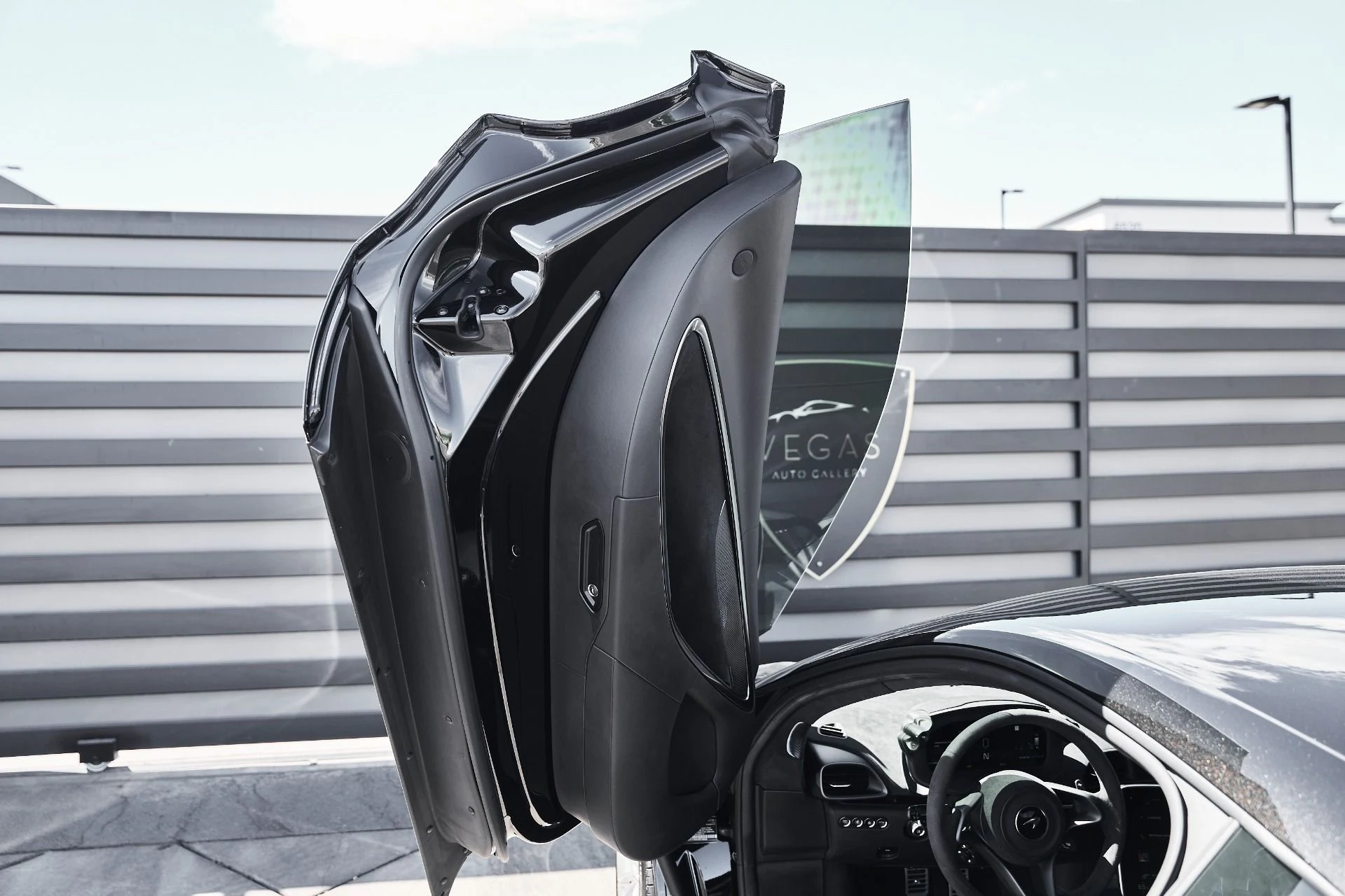 mph022_3084989690_Used_2024_Mc_Laren_Artura_1774742201_a59d13a2a1