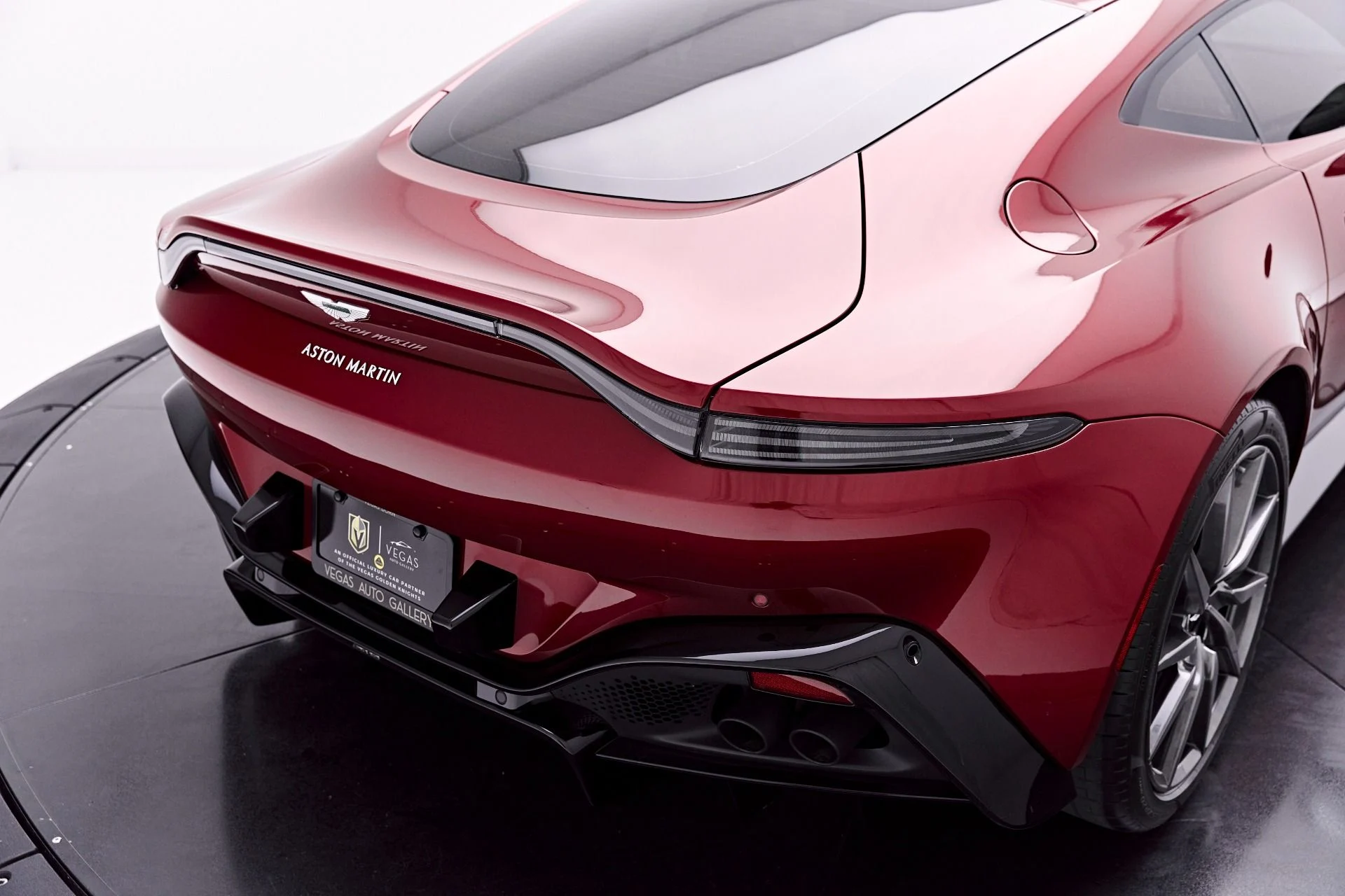 mph022_3104406349_Used_2020_Aston_Martin_Vantage_Base_1777504279_db1f9a25de
