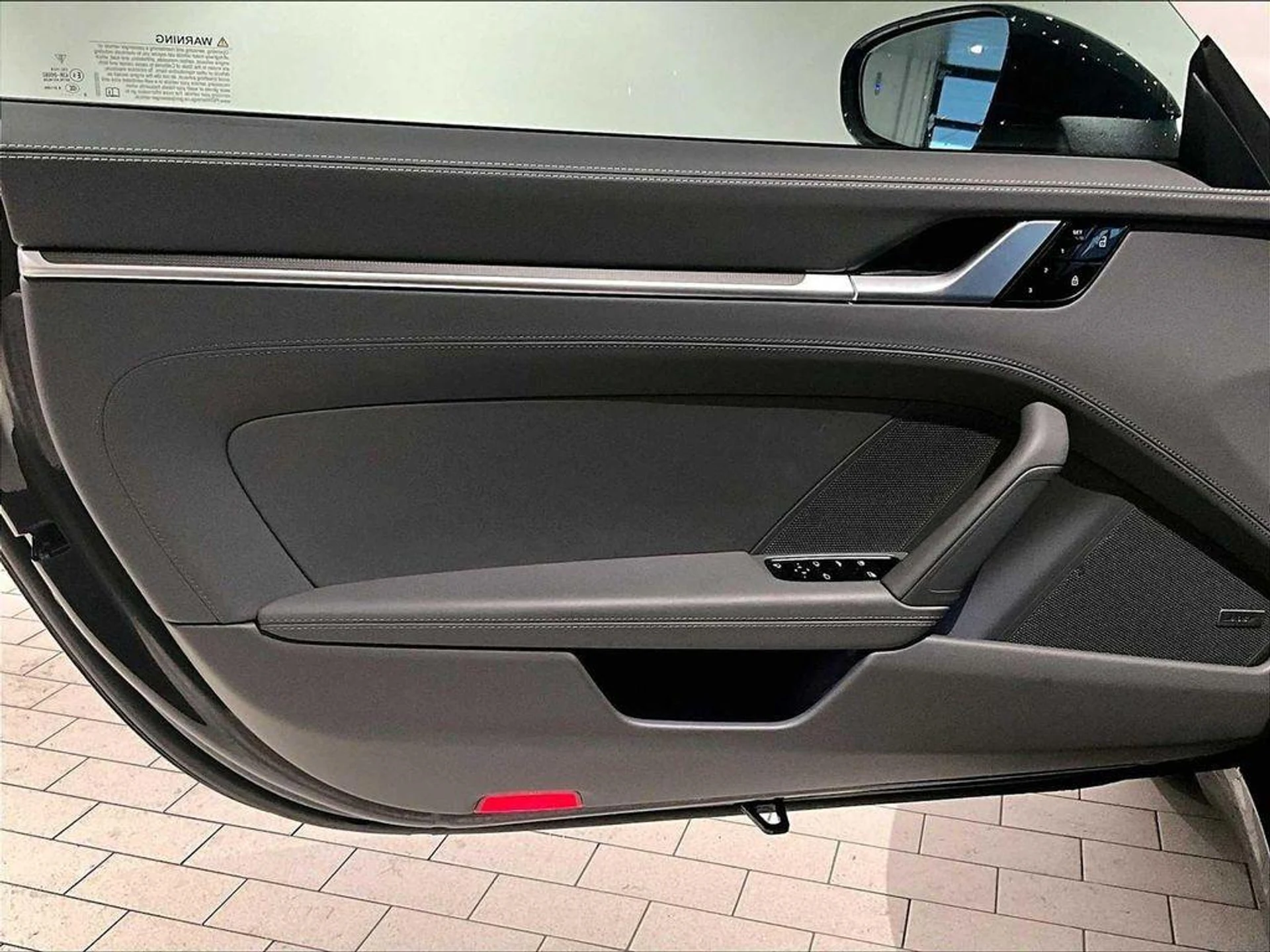 mph022_3104603092_D_Ix_Yk_NDOJ_6_Hy_TKYB_Qvd3_x_E7tm_Q_275500e3f3