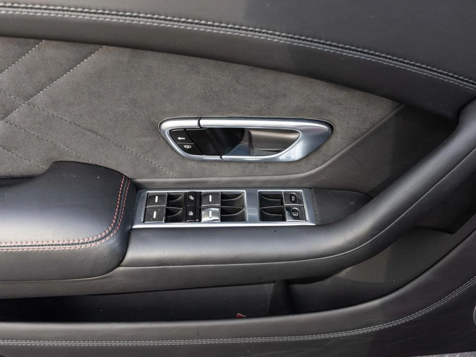 mph022_3122241487_470515790_691defed1f5a91e534b26400_f0cb798cde