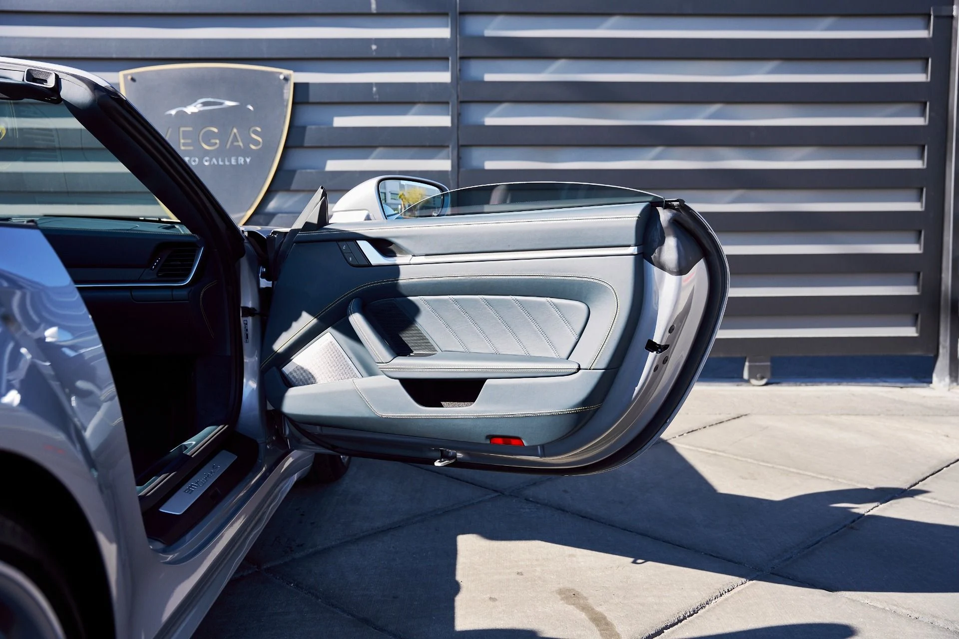 mph022_3123875946_Used_2024_Porsche_911_Turbo_S_1768438255_2992c27870