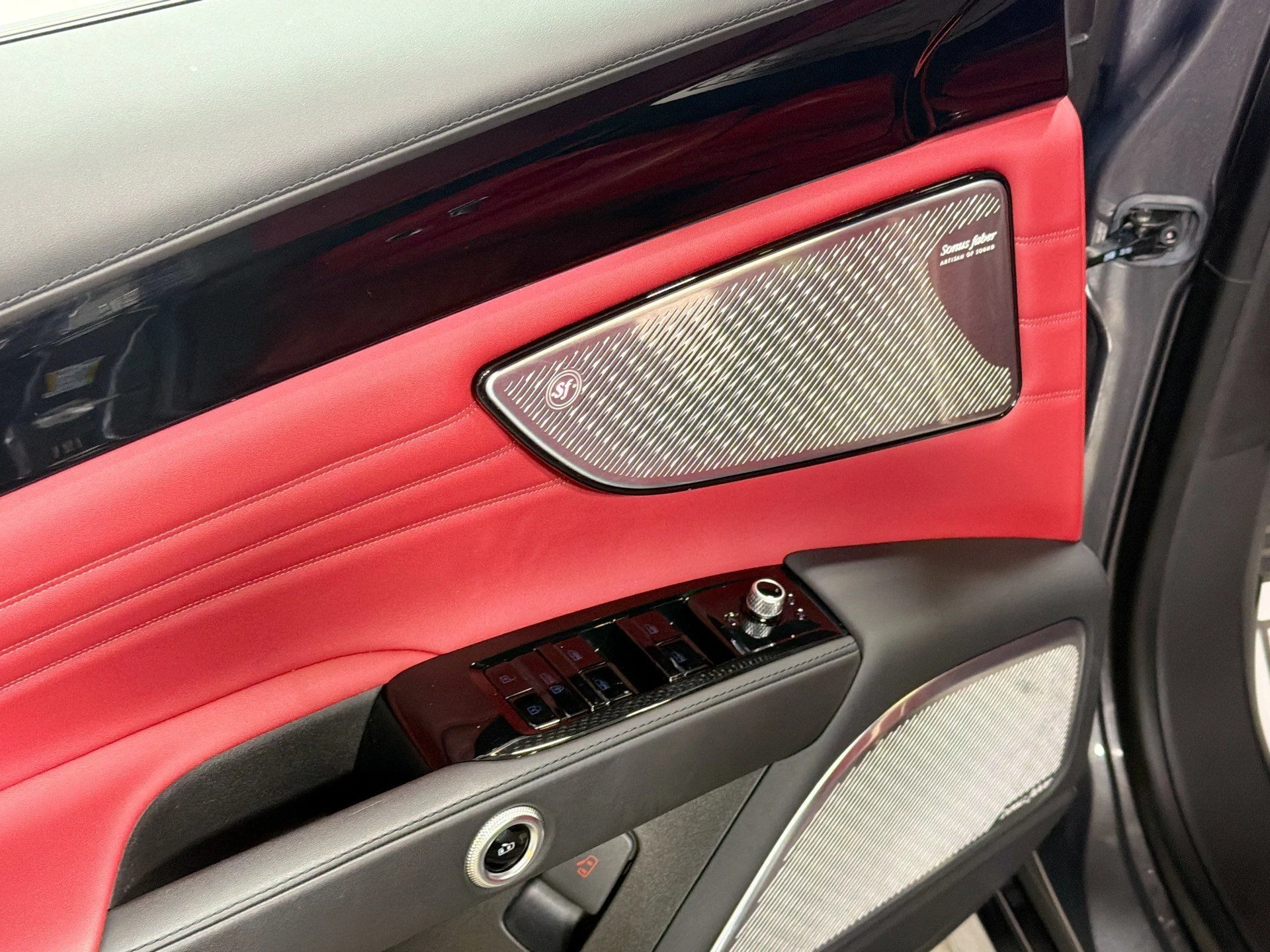 mph022_312389229_24024348fa6832d225bdde533c28e682_13b83c1a80