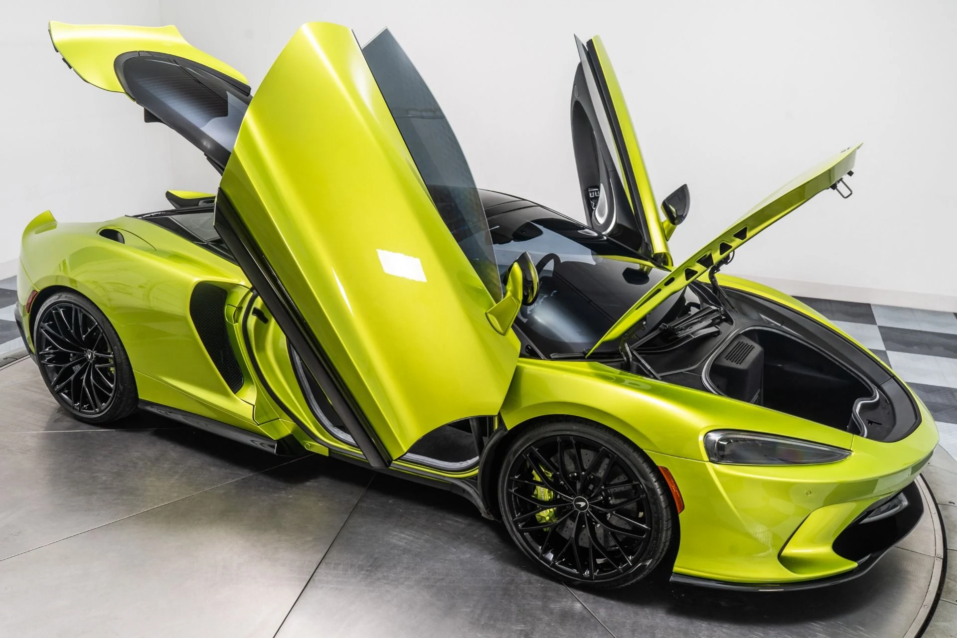 mph022_3125283512_Used_2023_Mc_Laren_GT_Luxe_1755029044_dc83161dc9