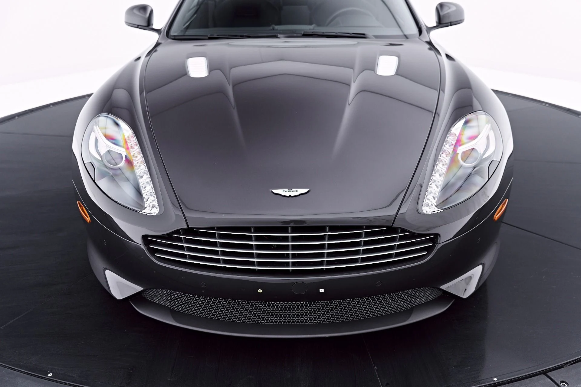 mph022_3133239996_Used_2014_Aston_Martin_DB_9_Base_1780969027_277babe8aa