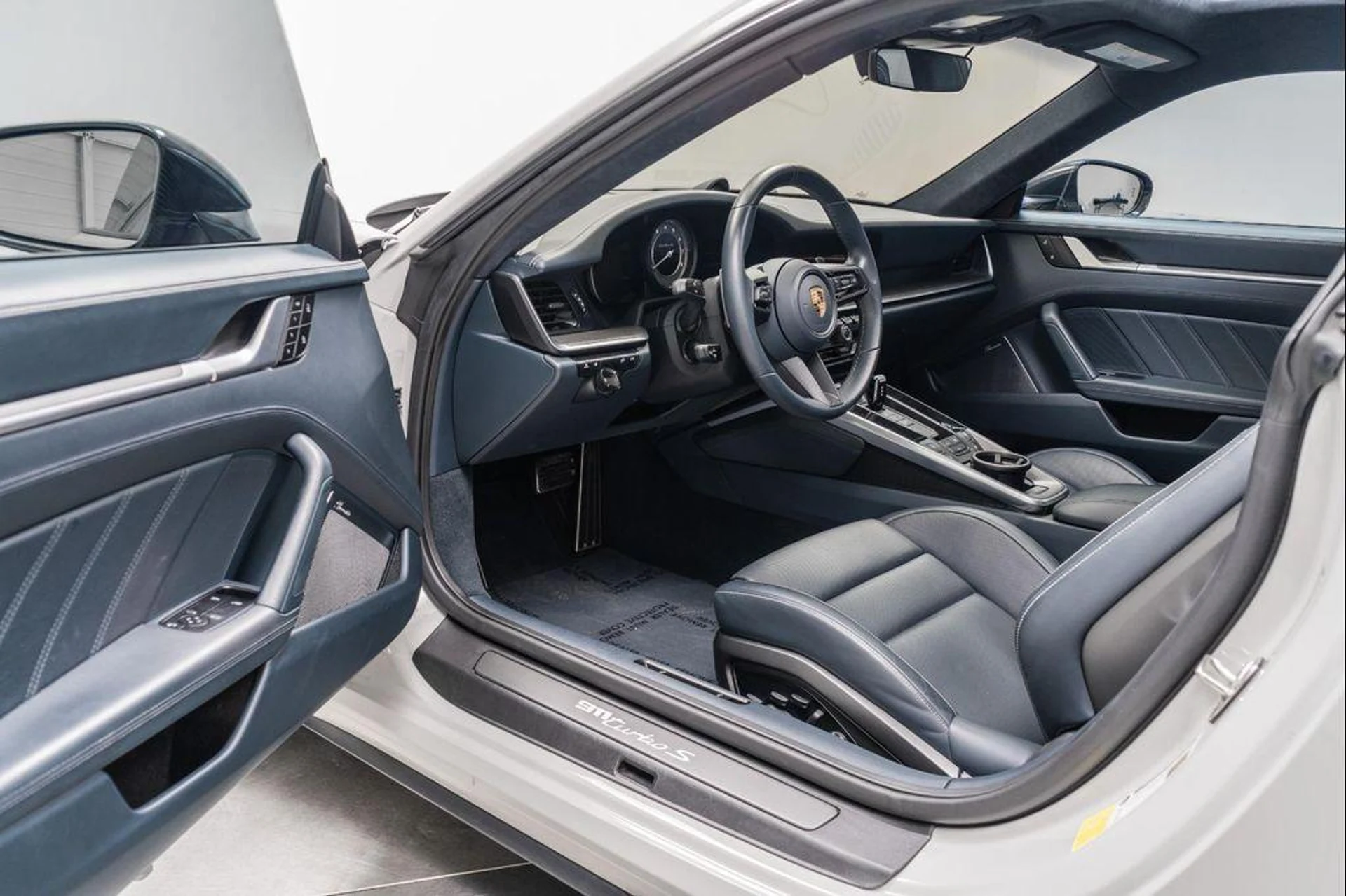 mph022_3138911780_27_L_Xu_Lxueuv_Da3dv3_Cl_ZVRJFN_8_I_6bee4042b6