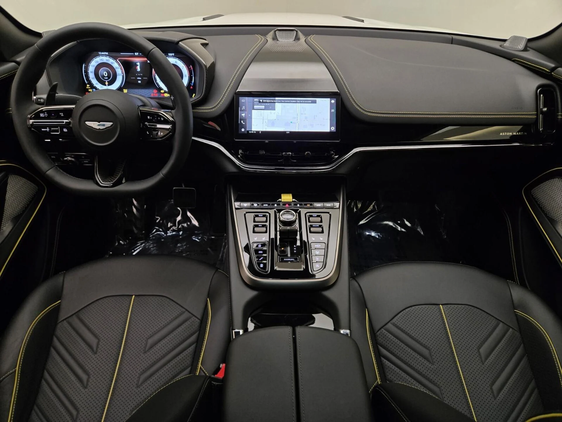 mph022_3143183278_New_2026_Aston_Martin_DBX_S_1783747089_5b589ba95d