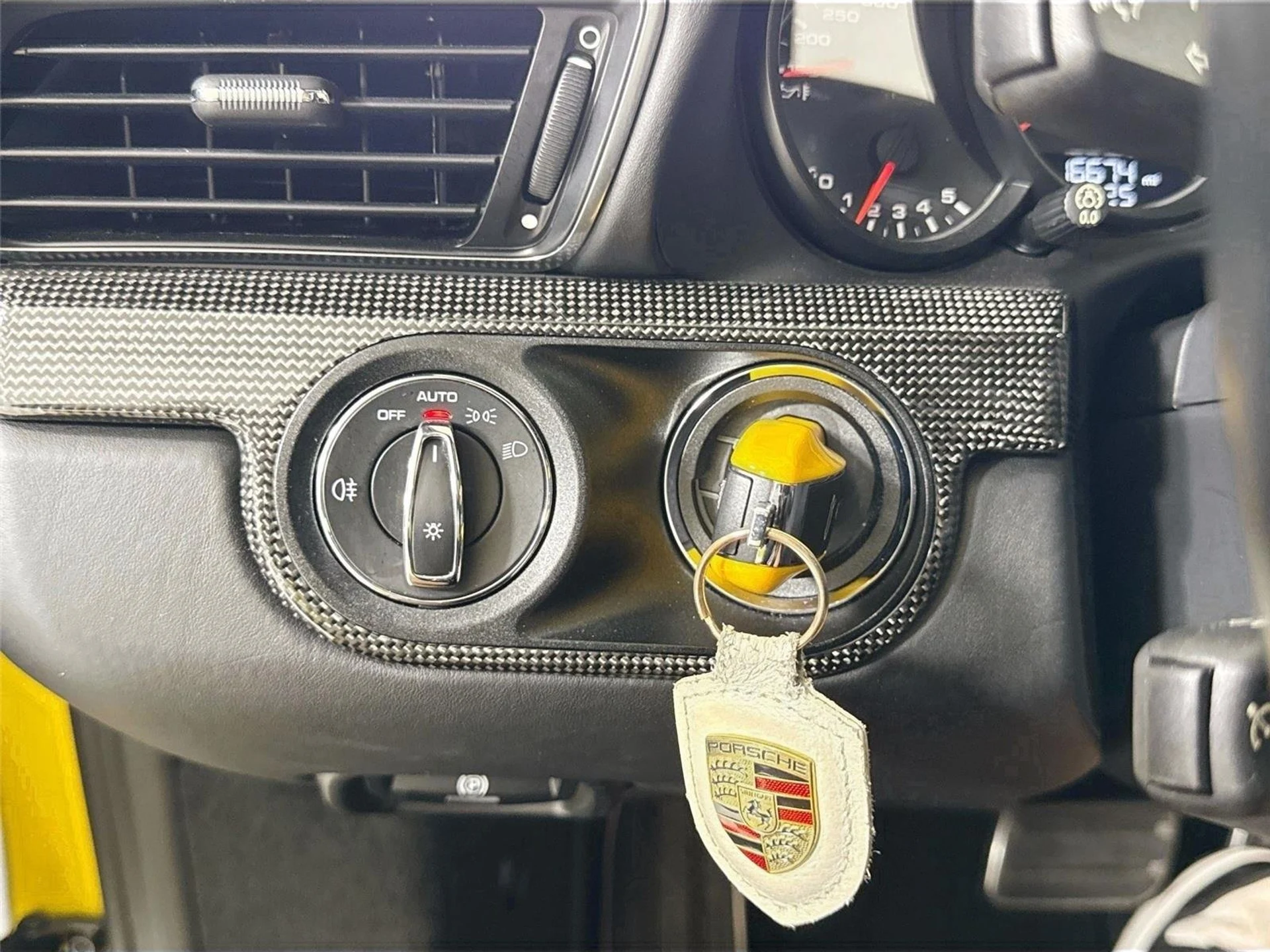 mph022_3144208845_32fb33695bdcbd157717a533c01d5431_ab1d04579d