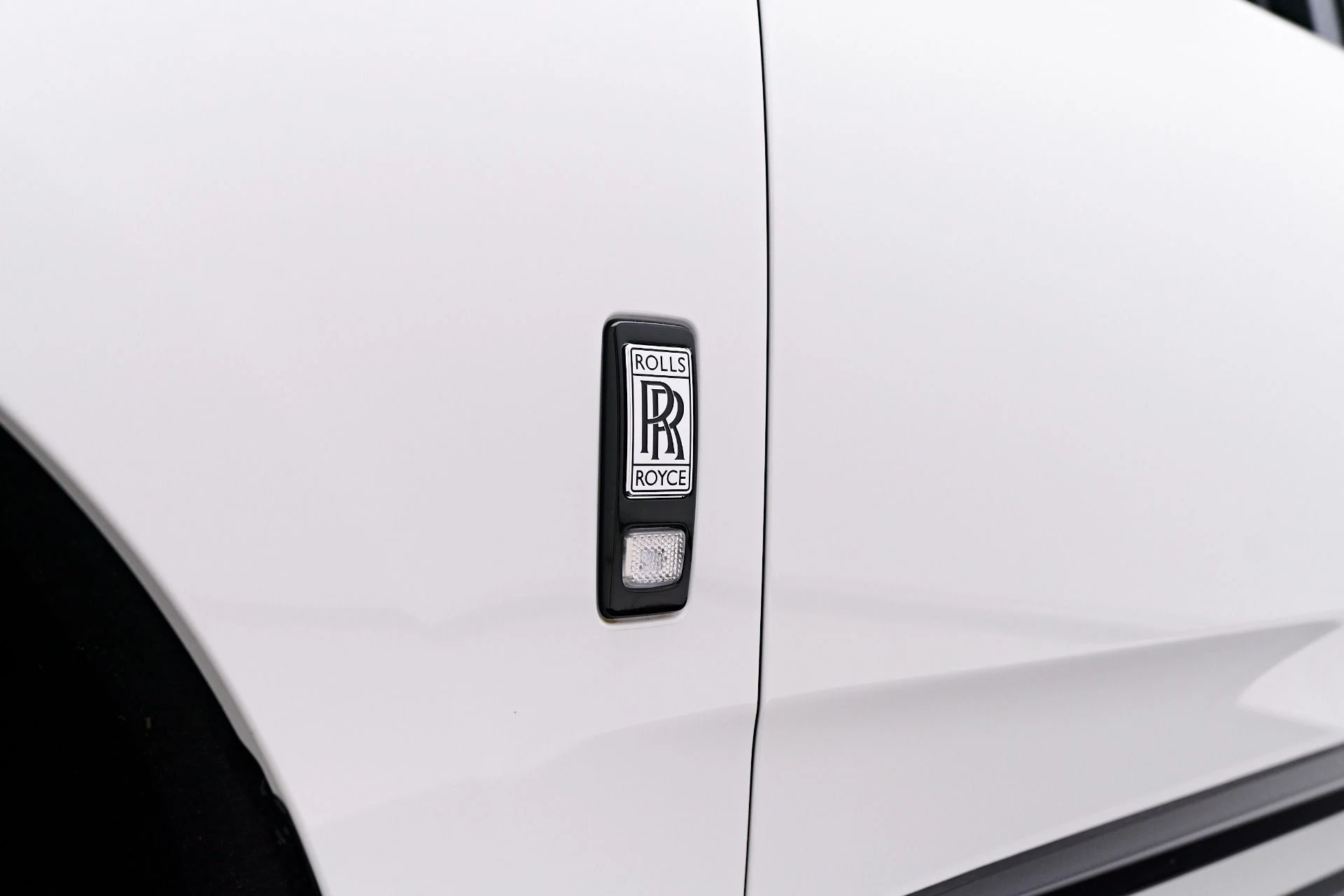 mph022_3145722613_Used_2024_Rolls_Royce_Cullinan_Base_1754099306_cb0e64e489