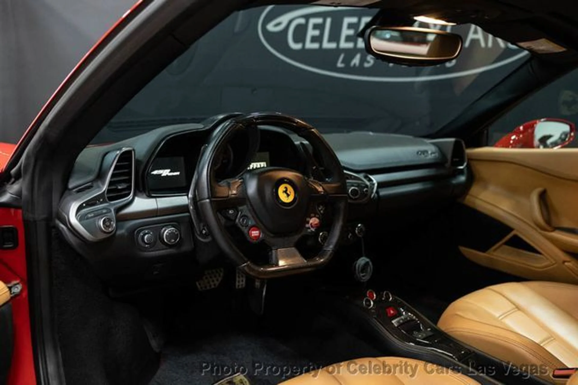 mph022_3148044627_used_2013_ferrari_458_italia_2drconvertible_9707_23037118_27_640_206be4c467