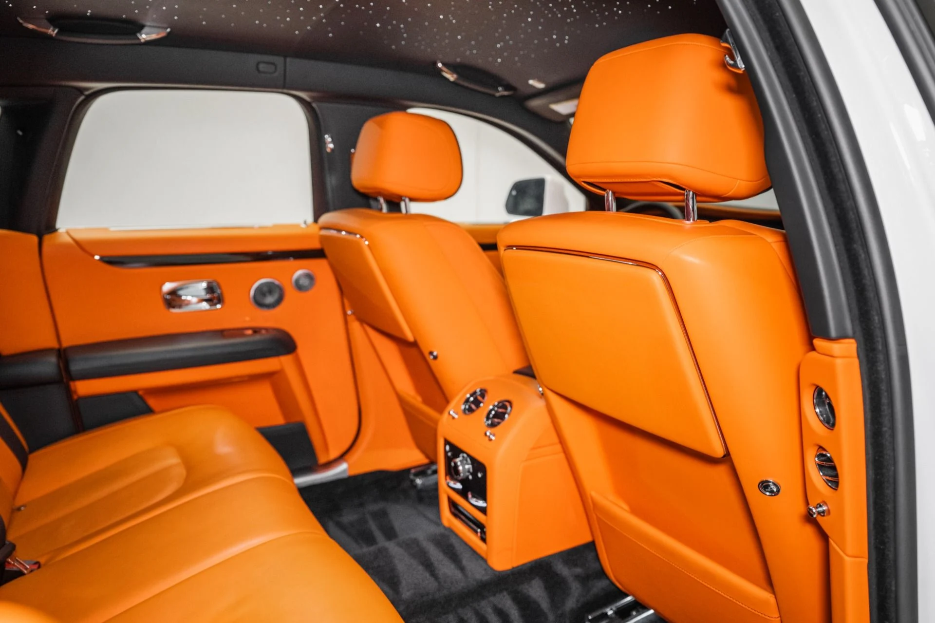 mph022_3150995759_Used_2021_Rolls_Royce_Ghost_1753979115_8814cf96ff