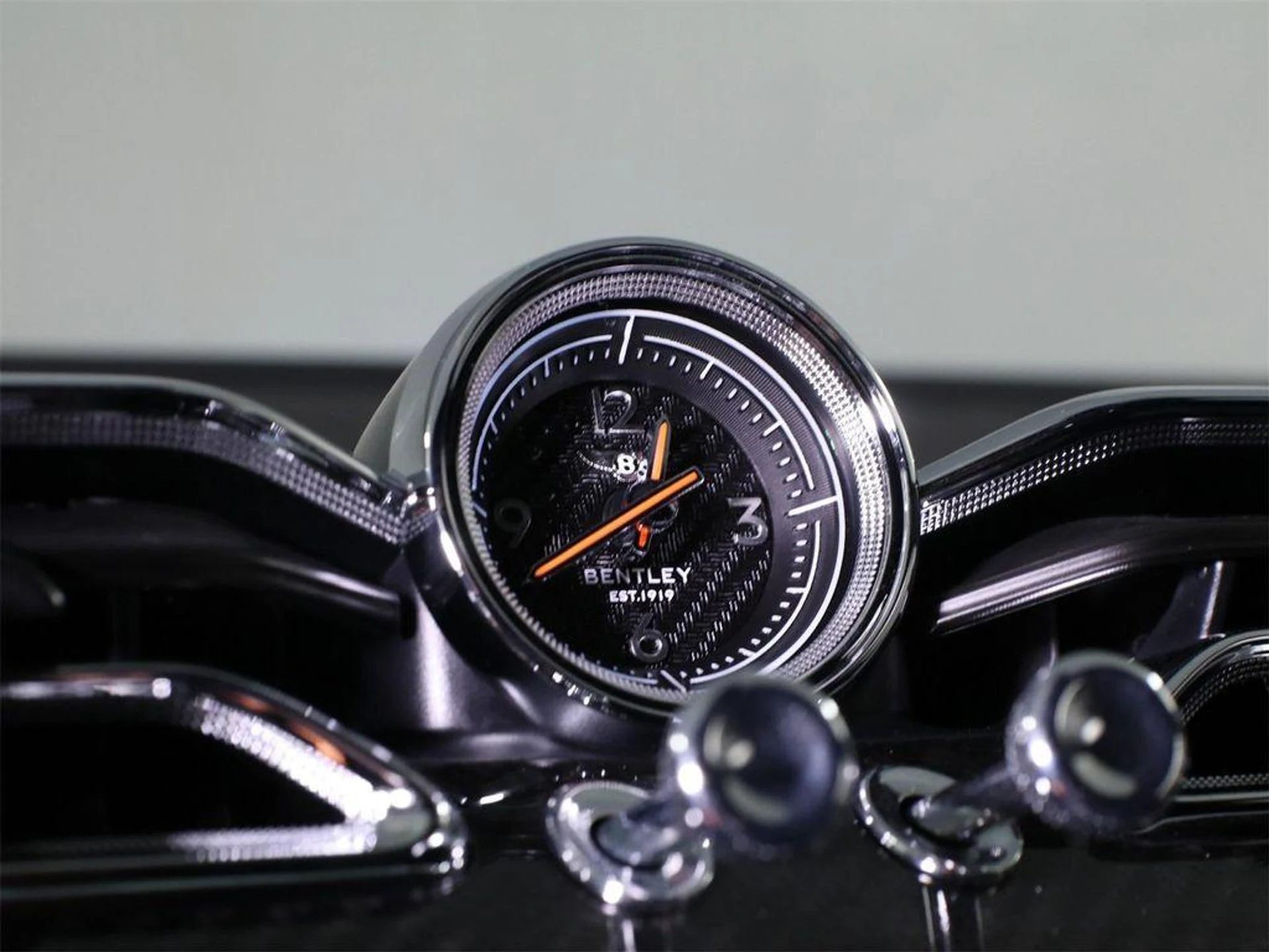 mph022_3156598940_e_WW_6_Vnl93j_F_Cp_Ay_Ziov_OD_7_IG_Wg_da45449015