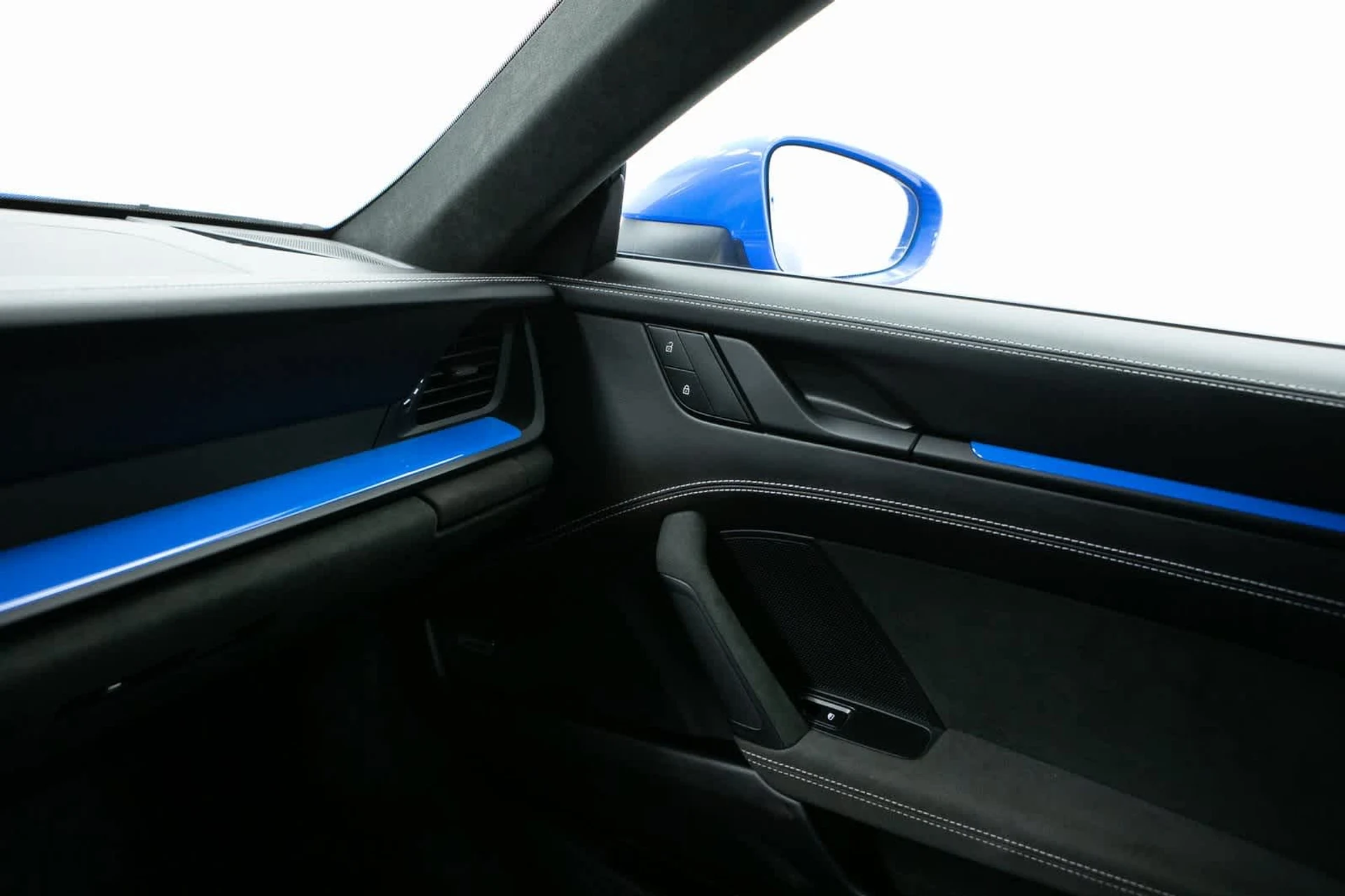 mph022_3157674755_98d4350305fcc2ec439fc1508ea65b16x_fb561c9e54