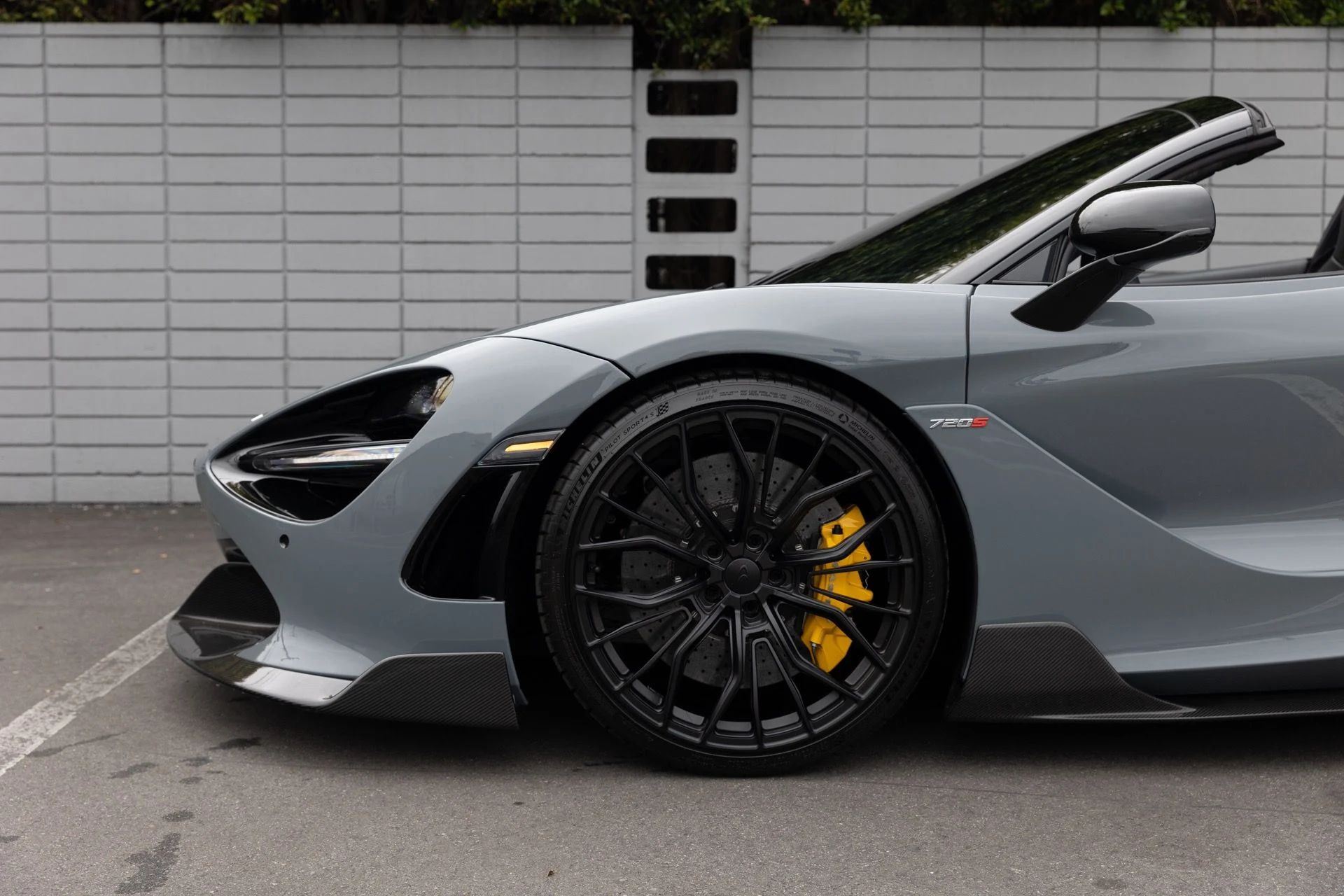 mph022_3160658440_Used_2020_Mc_Laren_720_S_Spider_Luxury_1748047983_ea65ca5cf8