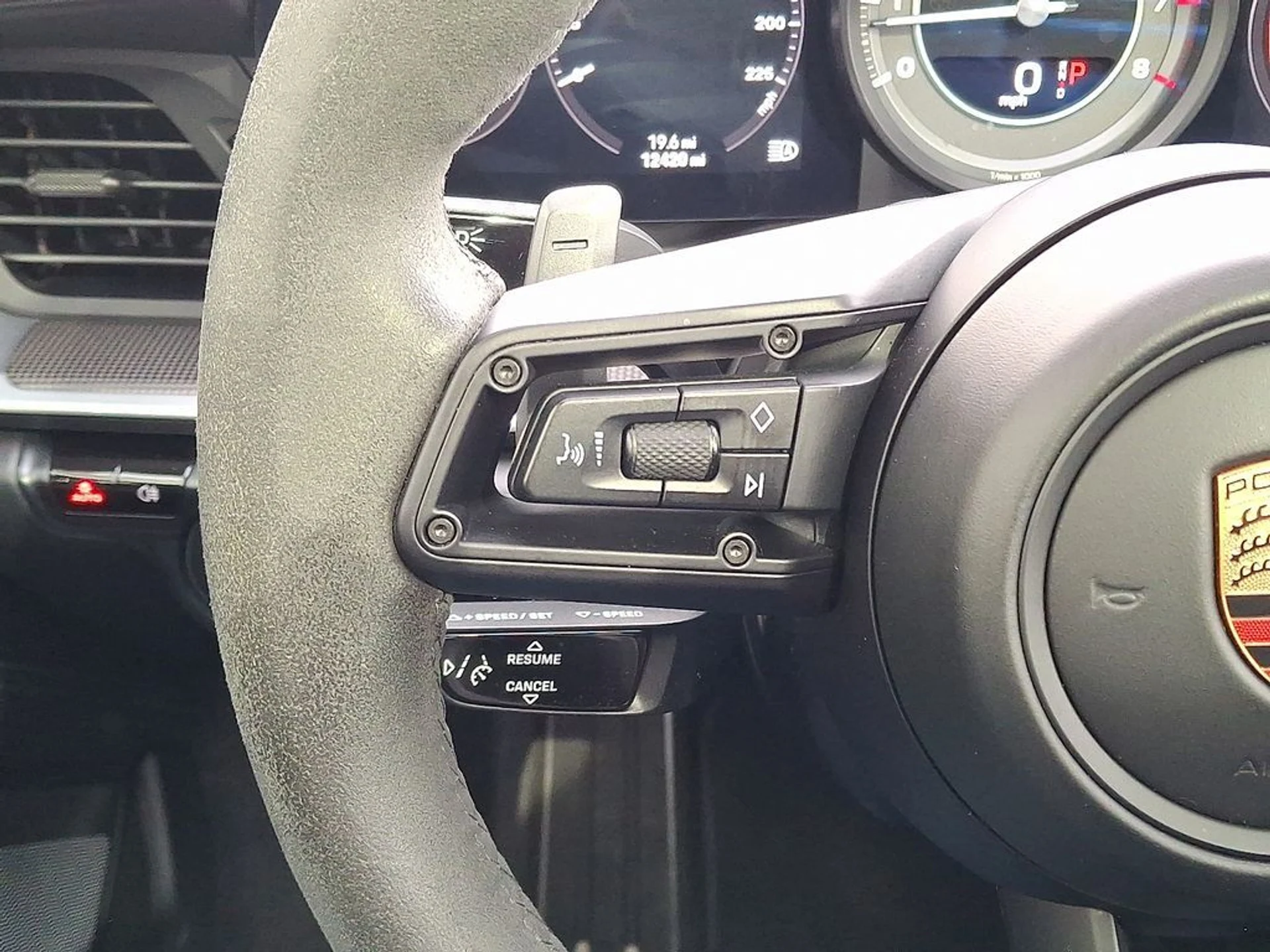 mph022_3162667026_c4fbfb60b133394e277aee6c460118dax_735873d0c2