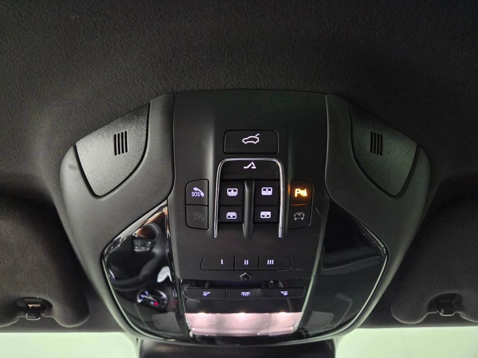 mph022_3178670793_e8387ed8bcf61b8de557d5a2dbe13f09_0a534ad828