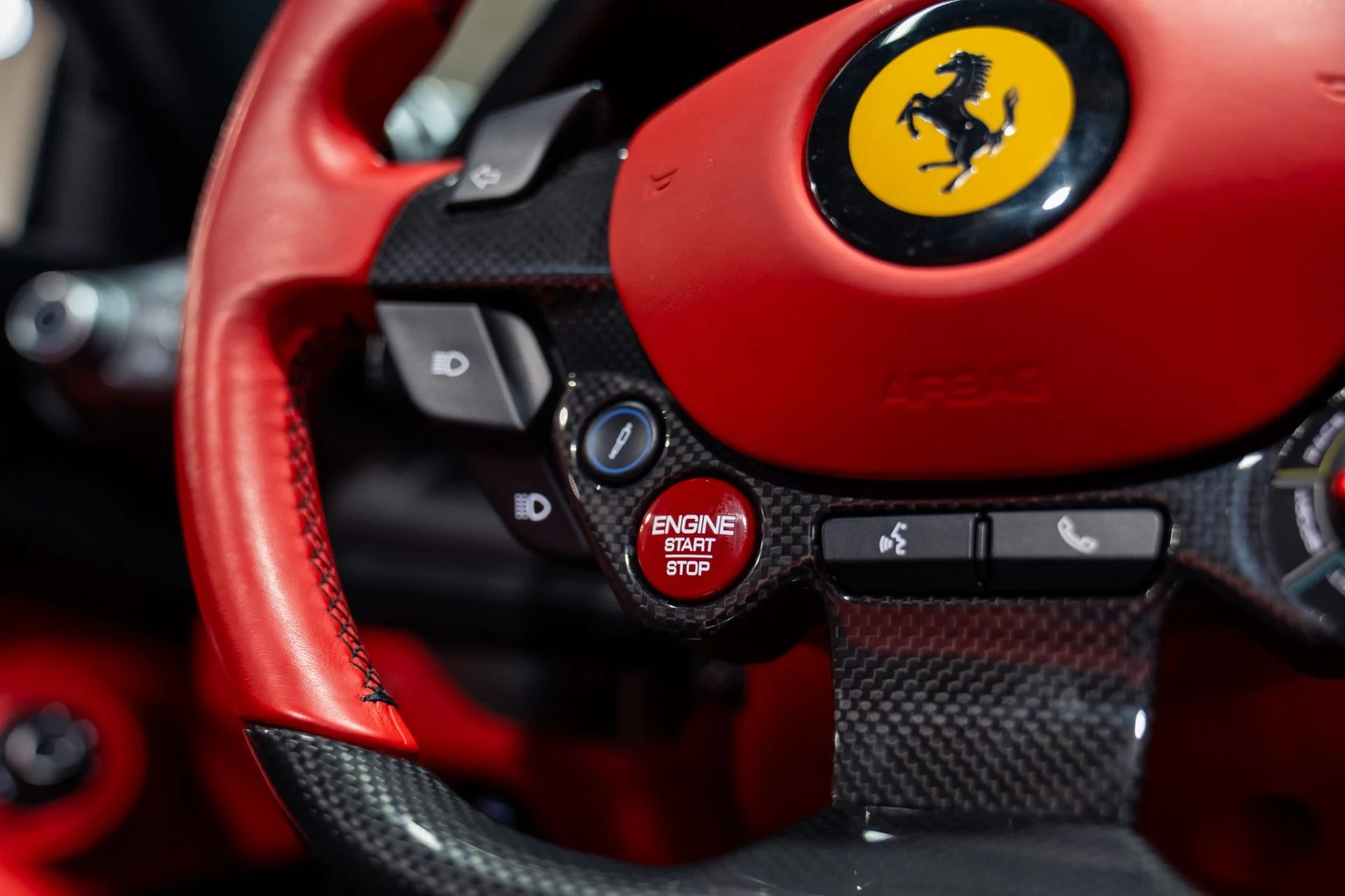 mph022_3184267598_Used_2023_Ferrari_F8_Spider_Passenger_Display_Front_Lift_1785938596_e3f9869158