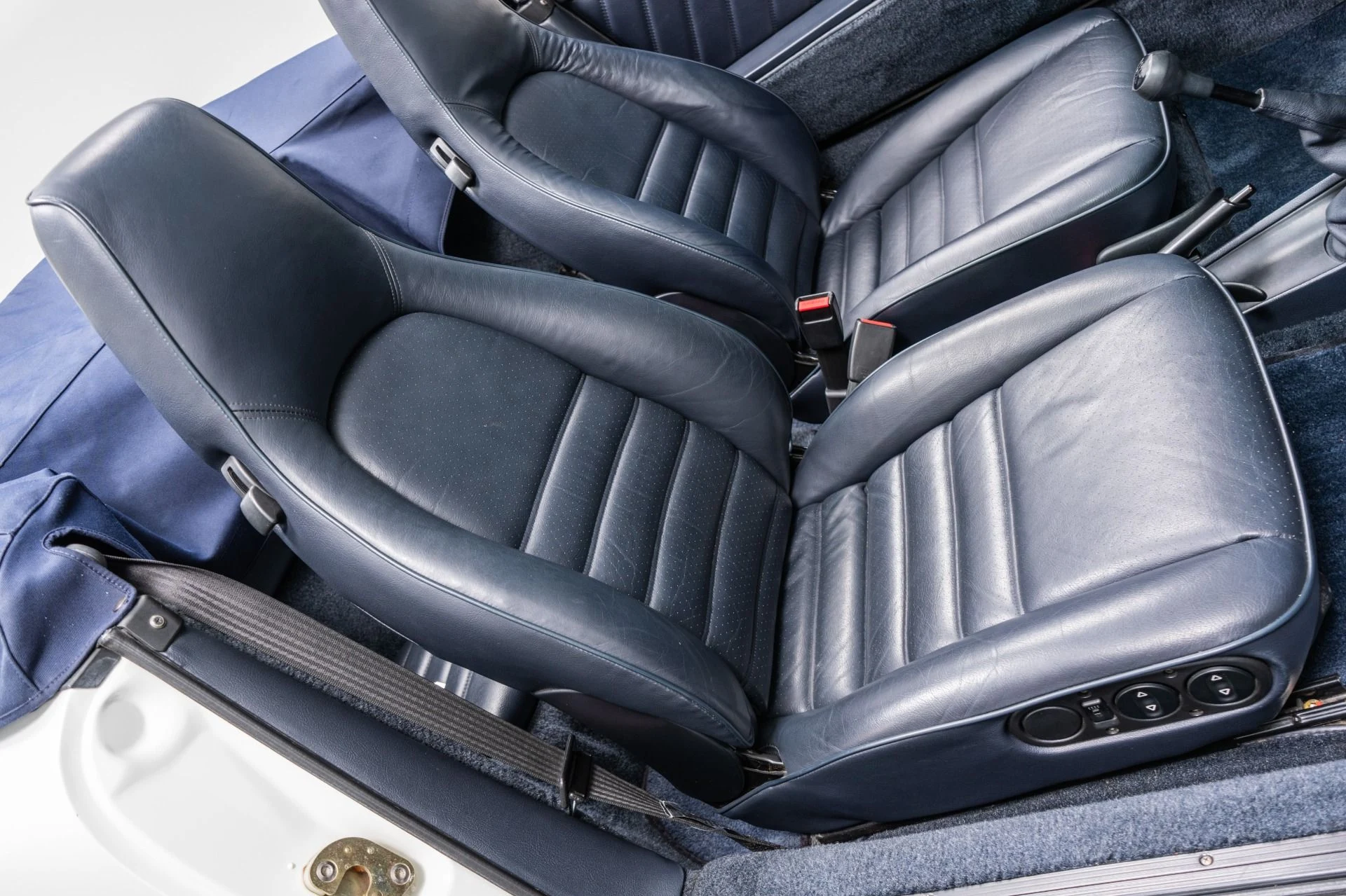 mph022_3192677473_Used_1989_Porsche_911_Carrera_1788213145_9a8aa94d33