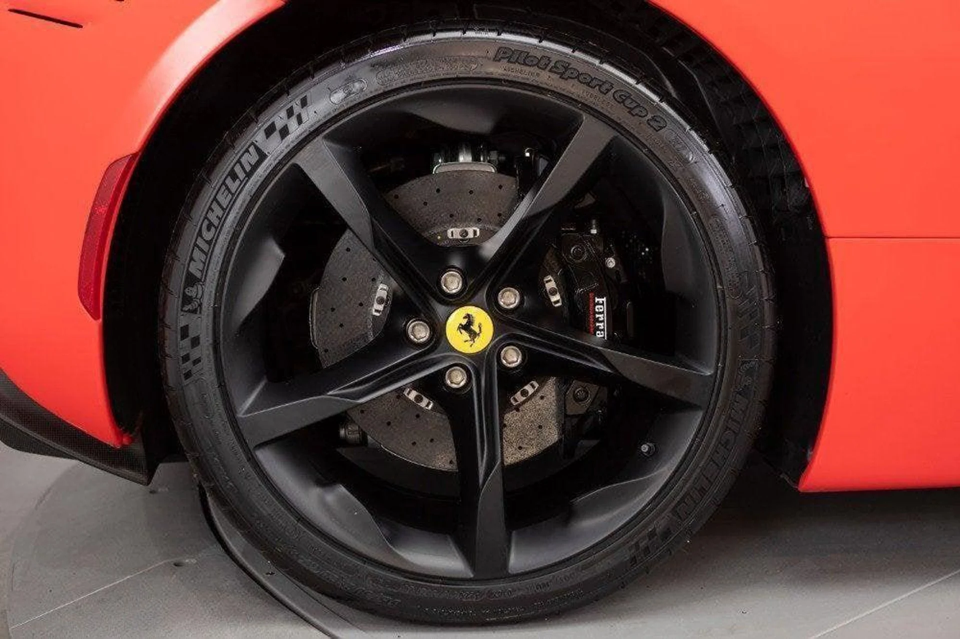 mph022_31964137_Used_2022_Ferrari_SF_90_Spider_1777367607_b609589ac8