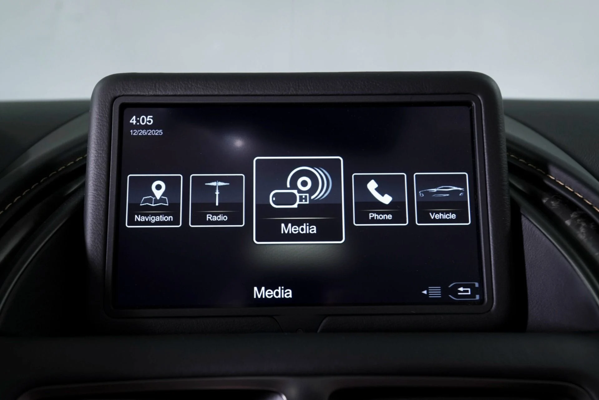 mph022_3200126826_Used_2020_Aston_Martin_DBS_Superleggera_1767029161_e7564aabc0