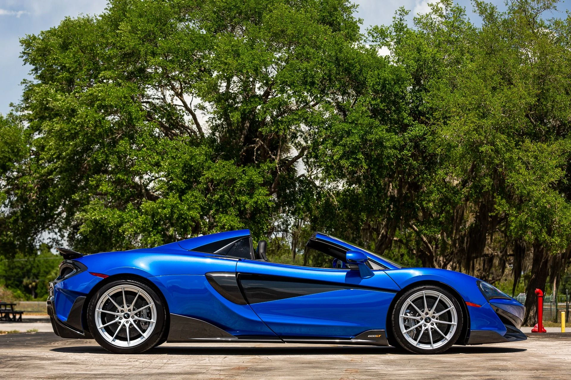 mph022_3205684044_14_p23_l_5b99ddcceb