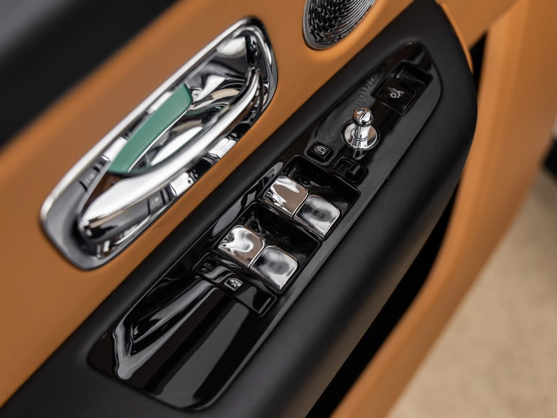 mph022_3209278057_23_ba4bf279b8