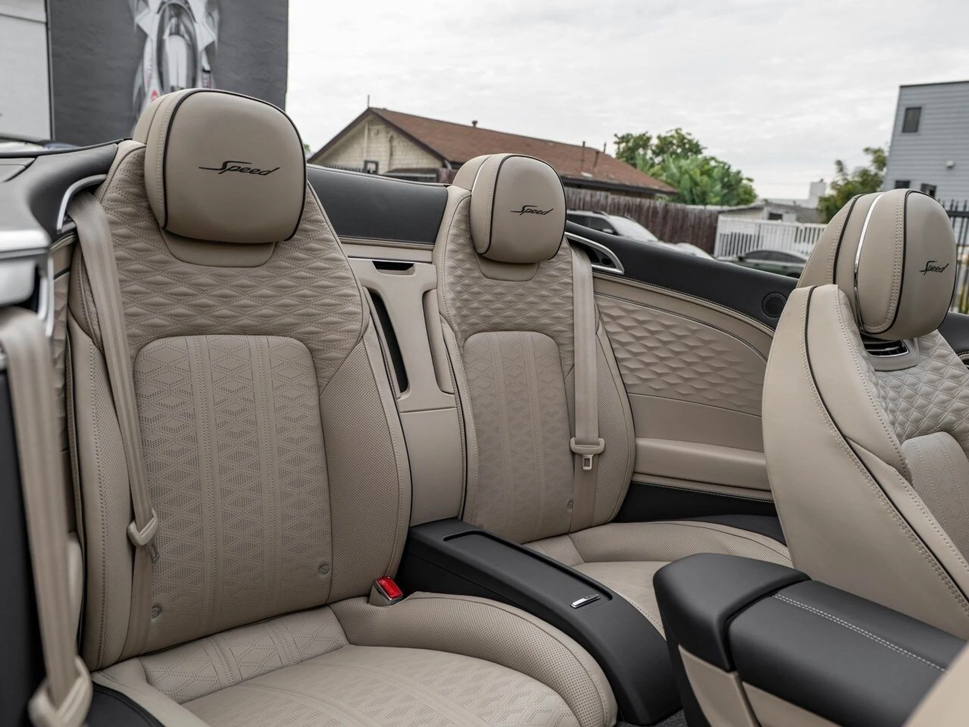 mph022_3213242177_8d271b9da47cfc6aa674627d51818ec0x_9943f31f54