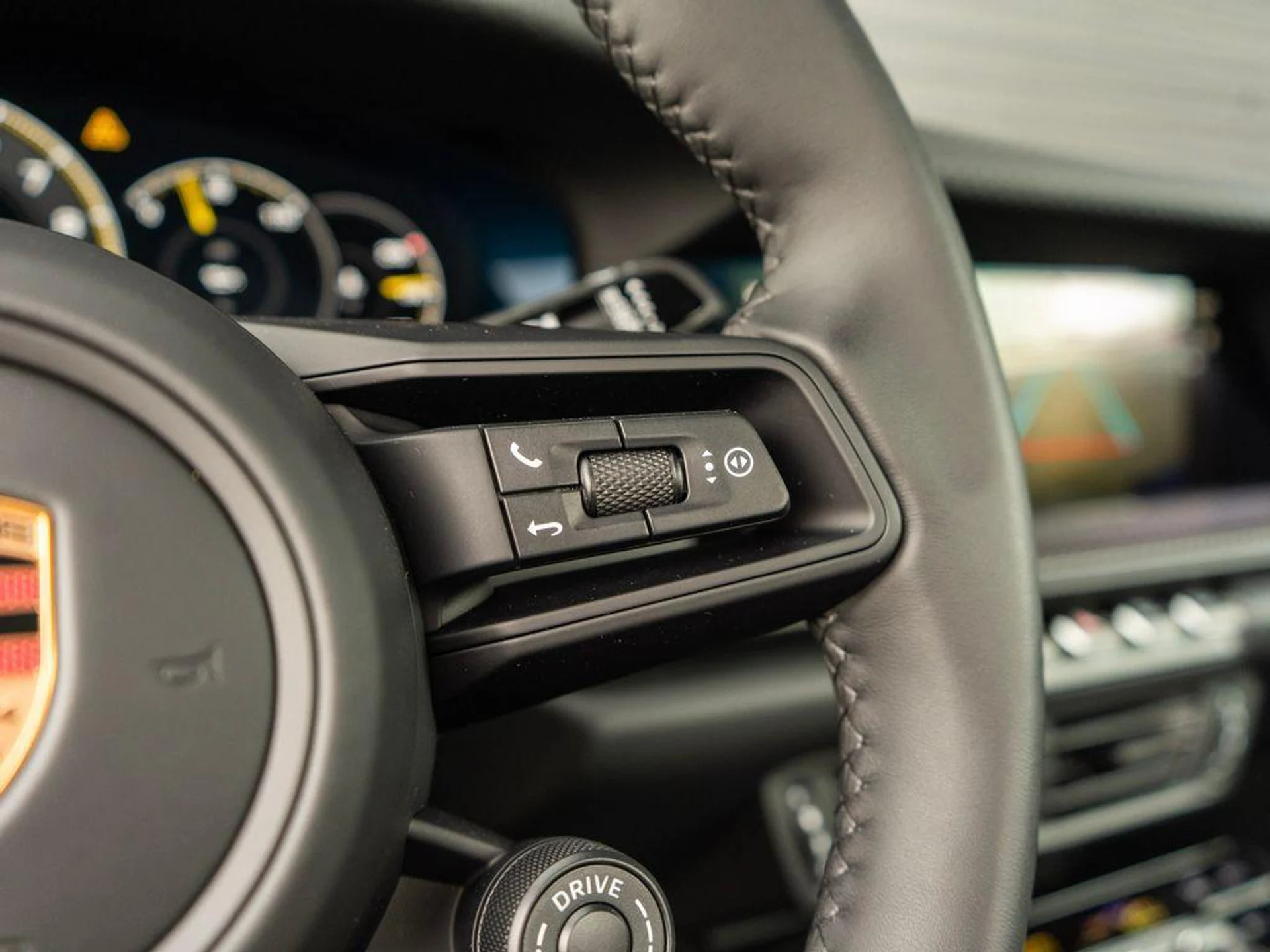 mph022_3219806613_H7_E02bvx_HL_Pah_K4_G_Na_Dd2_YW_1dek_fc43a2d8ed