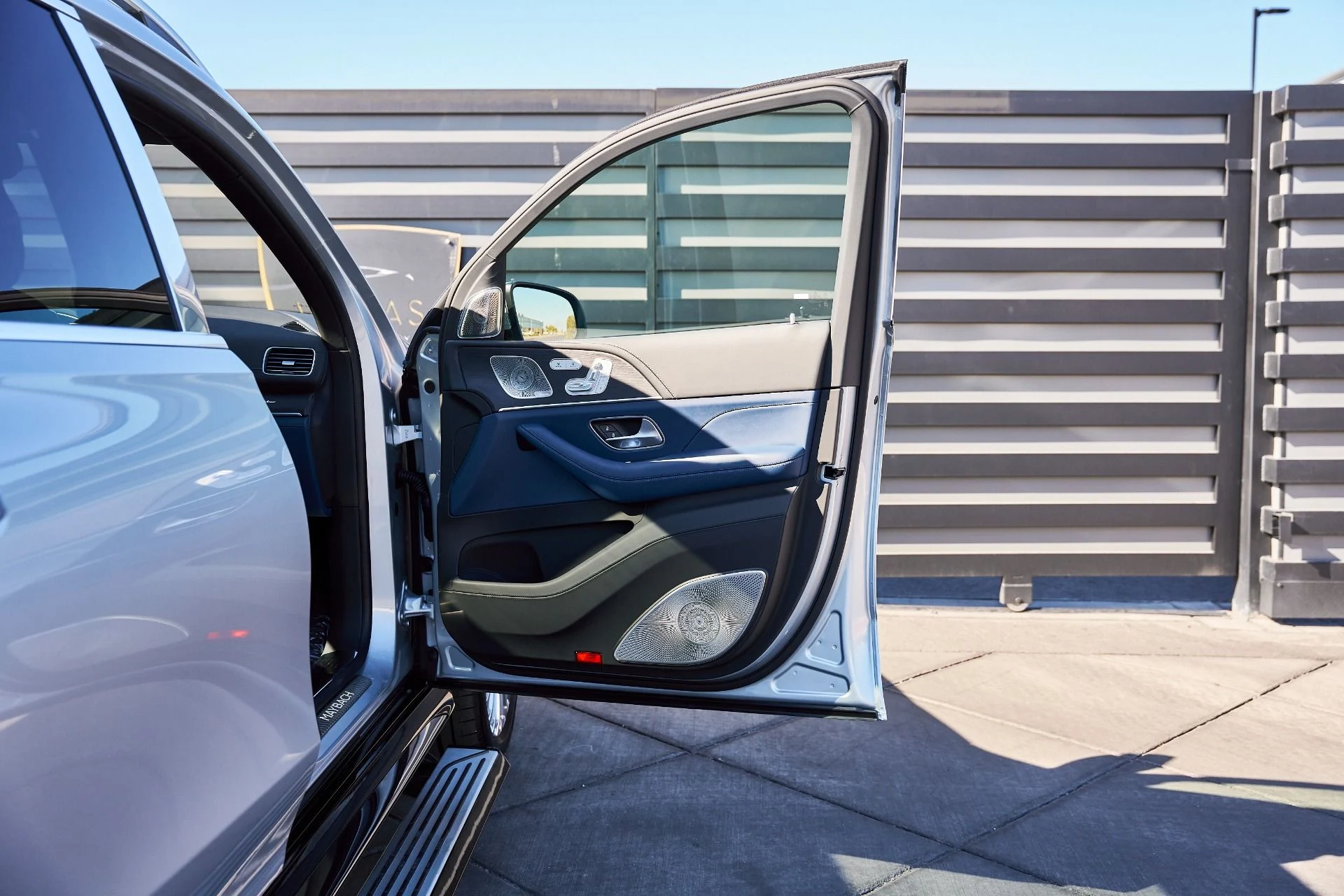 mph022_3223817890_Used_2026_Mercedes_Benz_GLS_Maybach_GLS_600_1770697584_0904bd0426